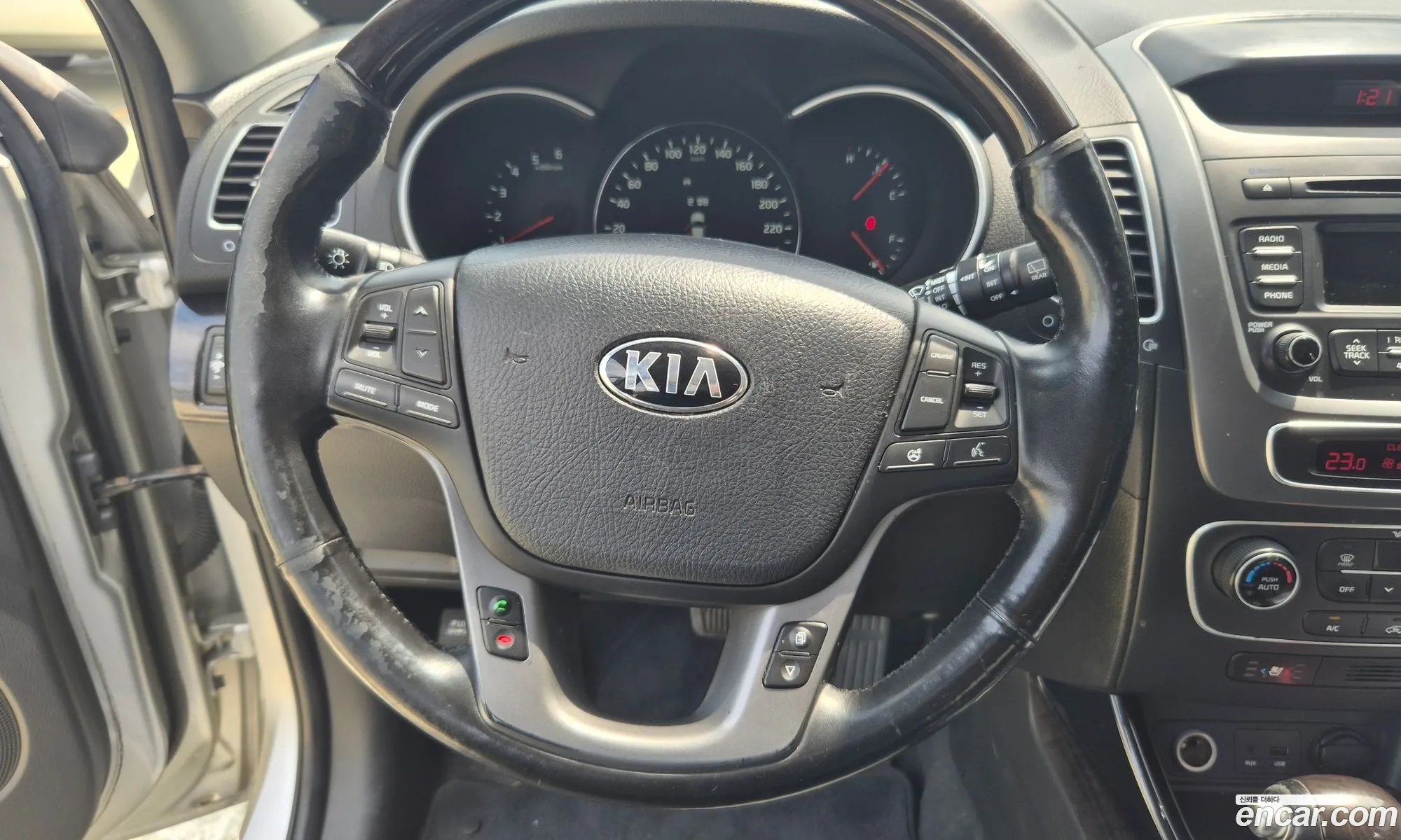 Kia Sorento R 2013 — 3