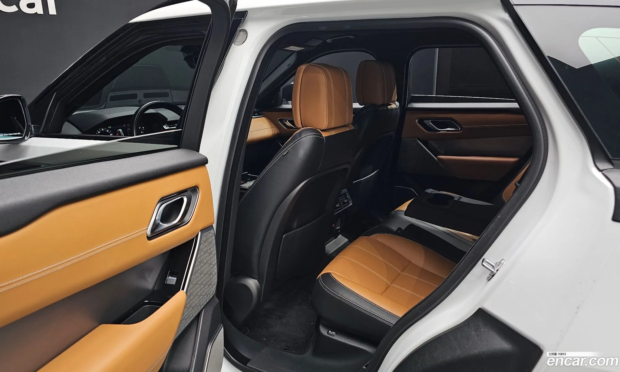 Land Rover Range Rover Velar 2021 SALYA2BU2MA320943 — 32