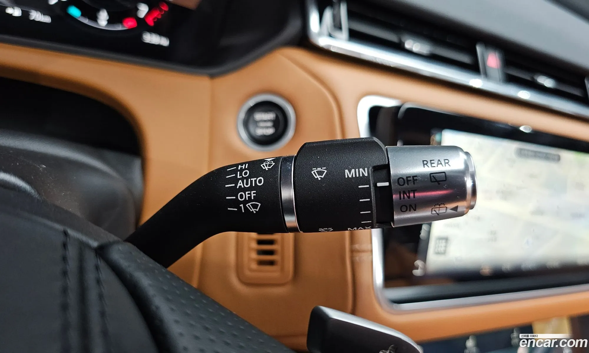 Land Rover Range Rover Velar 2021 SALYA2BU2MA320943 — 25