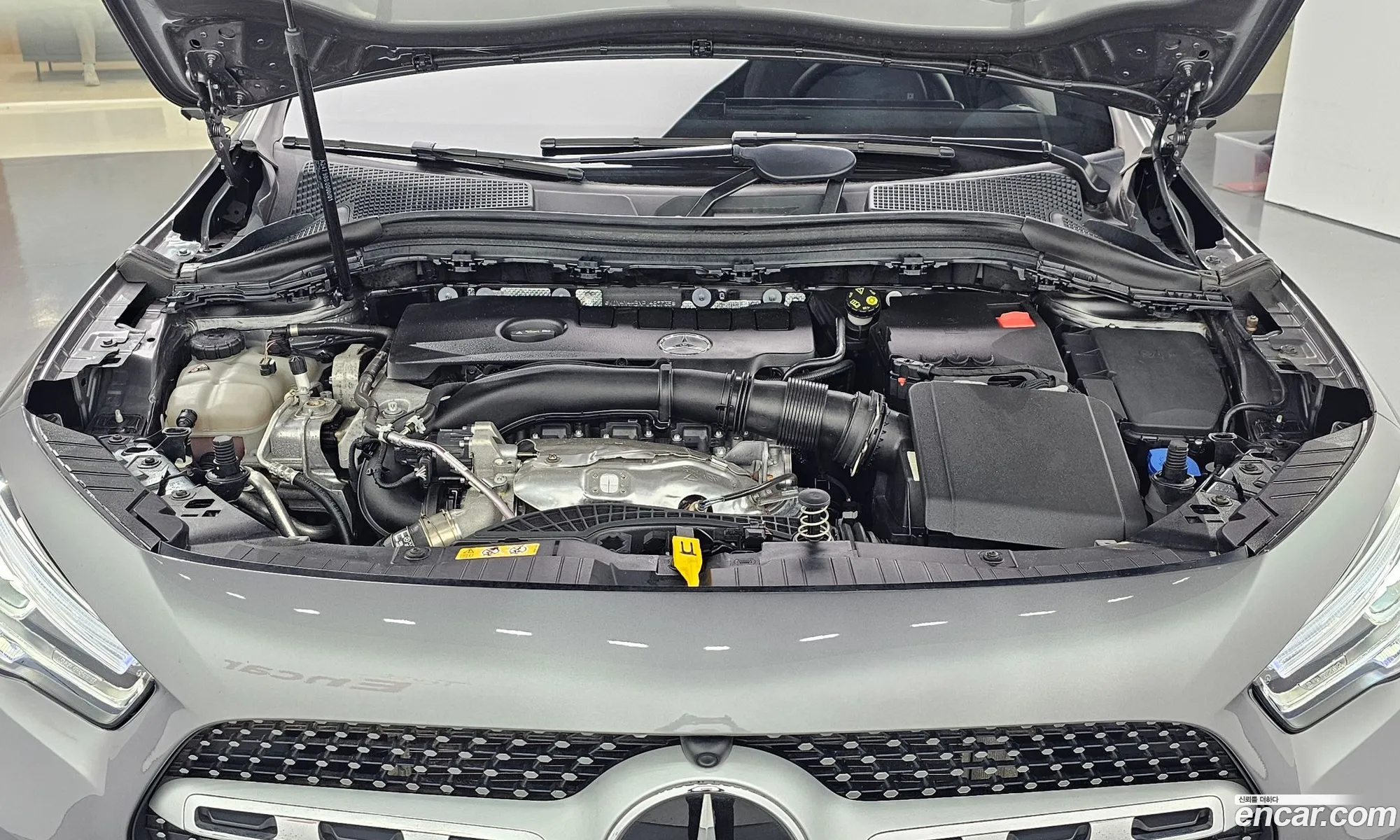 Mercedes-Benz GLA-Class H247 2023 — 22