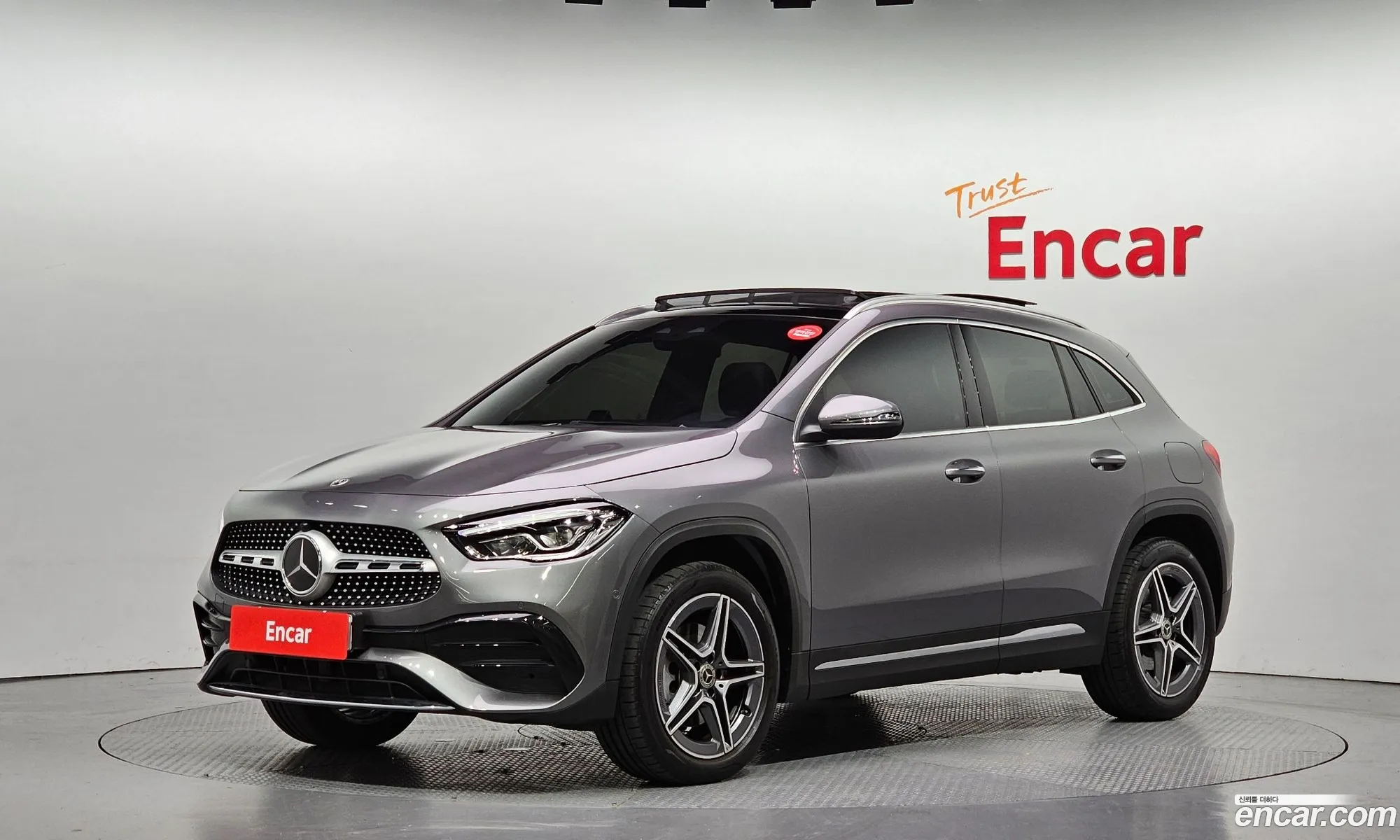 Mercedes-Benz GLA-Class H247 2023 — 24