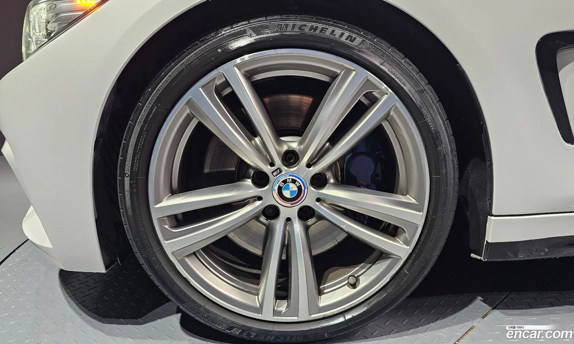 BMW 4 Series 2017 WBA3V710XH5A09549 — 7