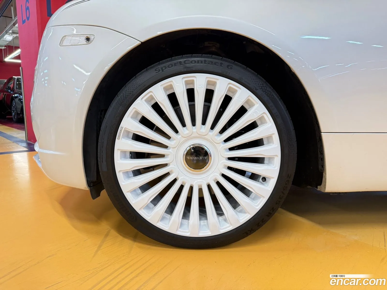 Rolls-Royce Wraith 2016 — 11
