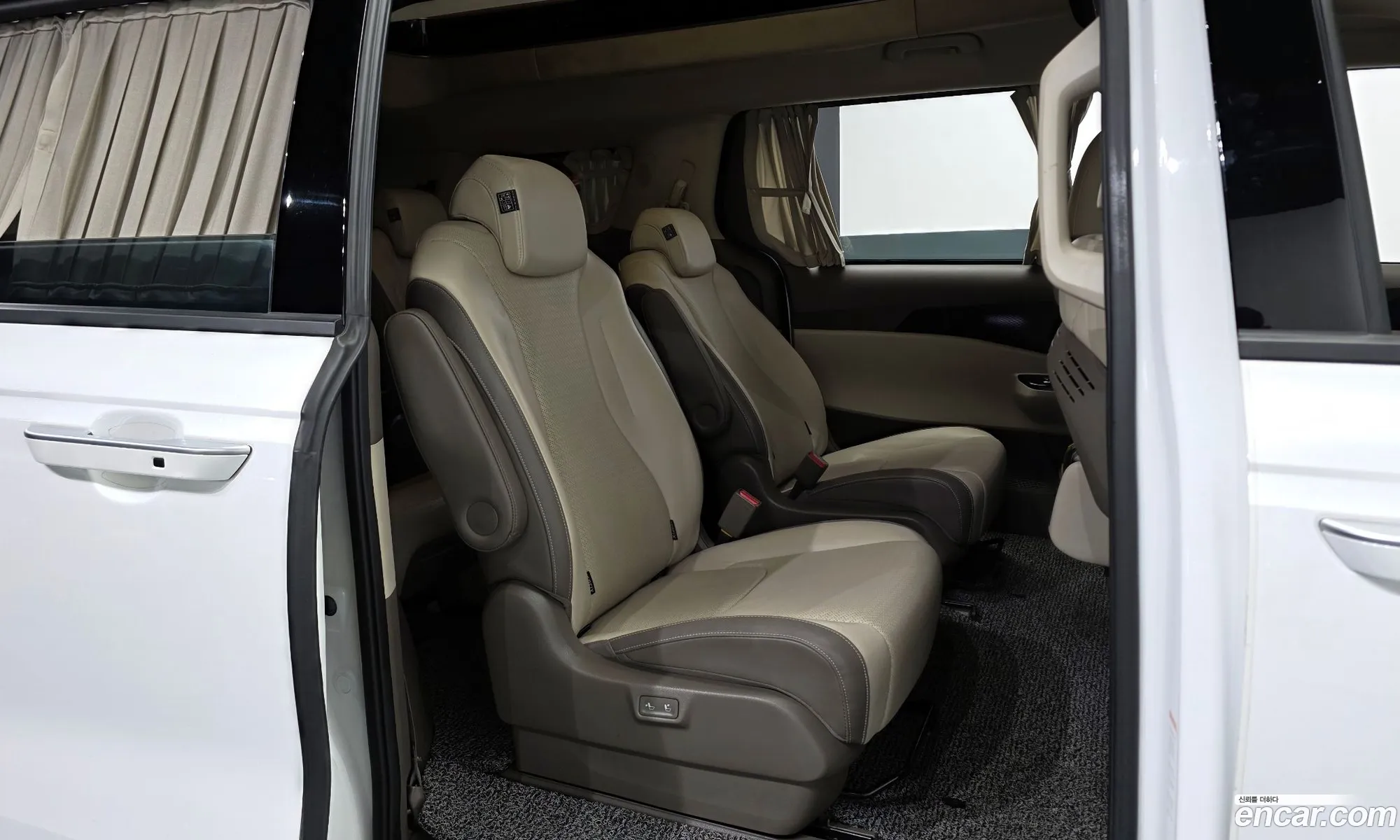 Kia Carnival 2021 KNANE813BMS106194 — 20