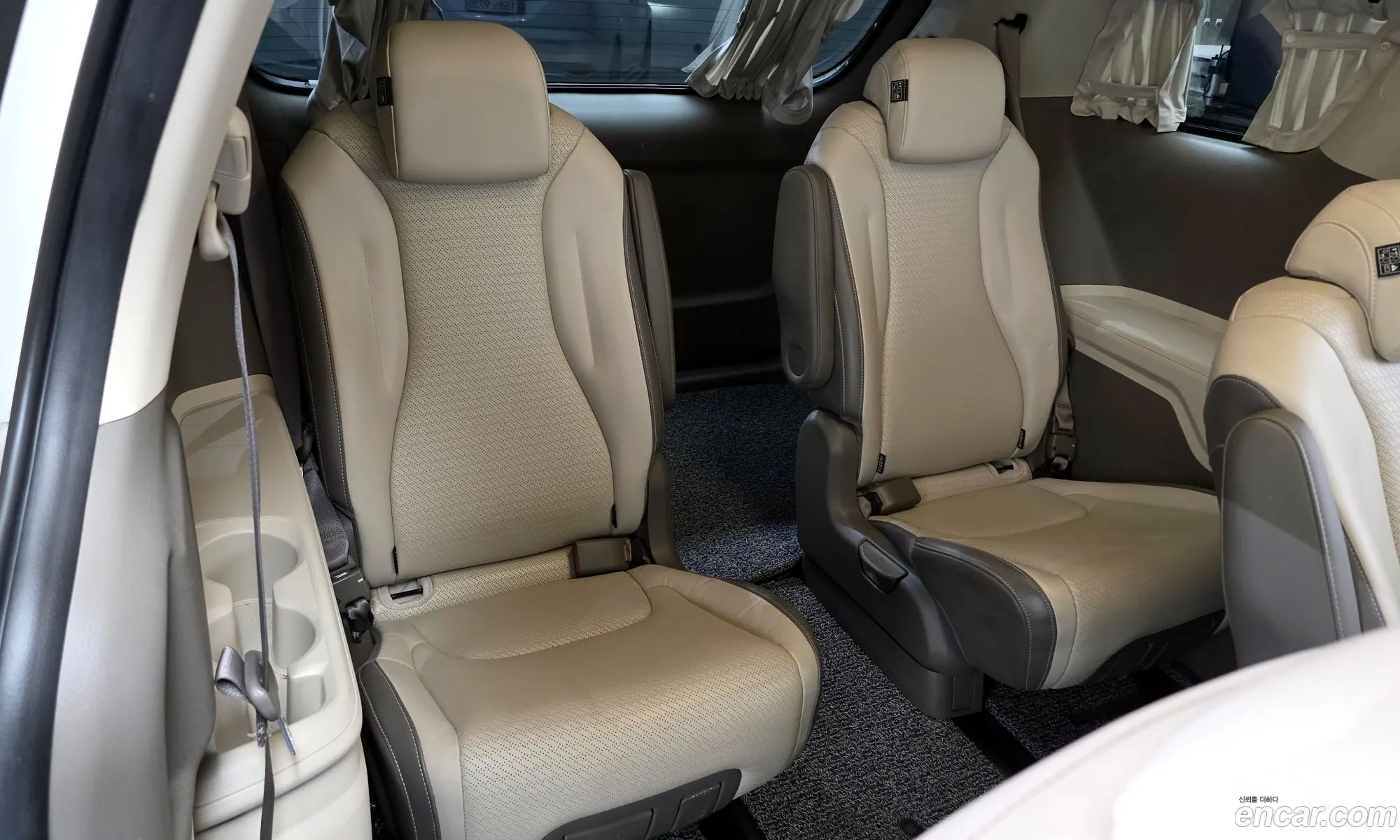Kia Carnival 2021 KNANE813BMS106194 — 18