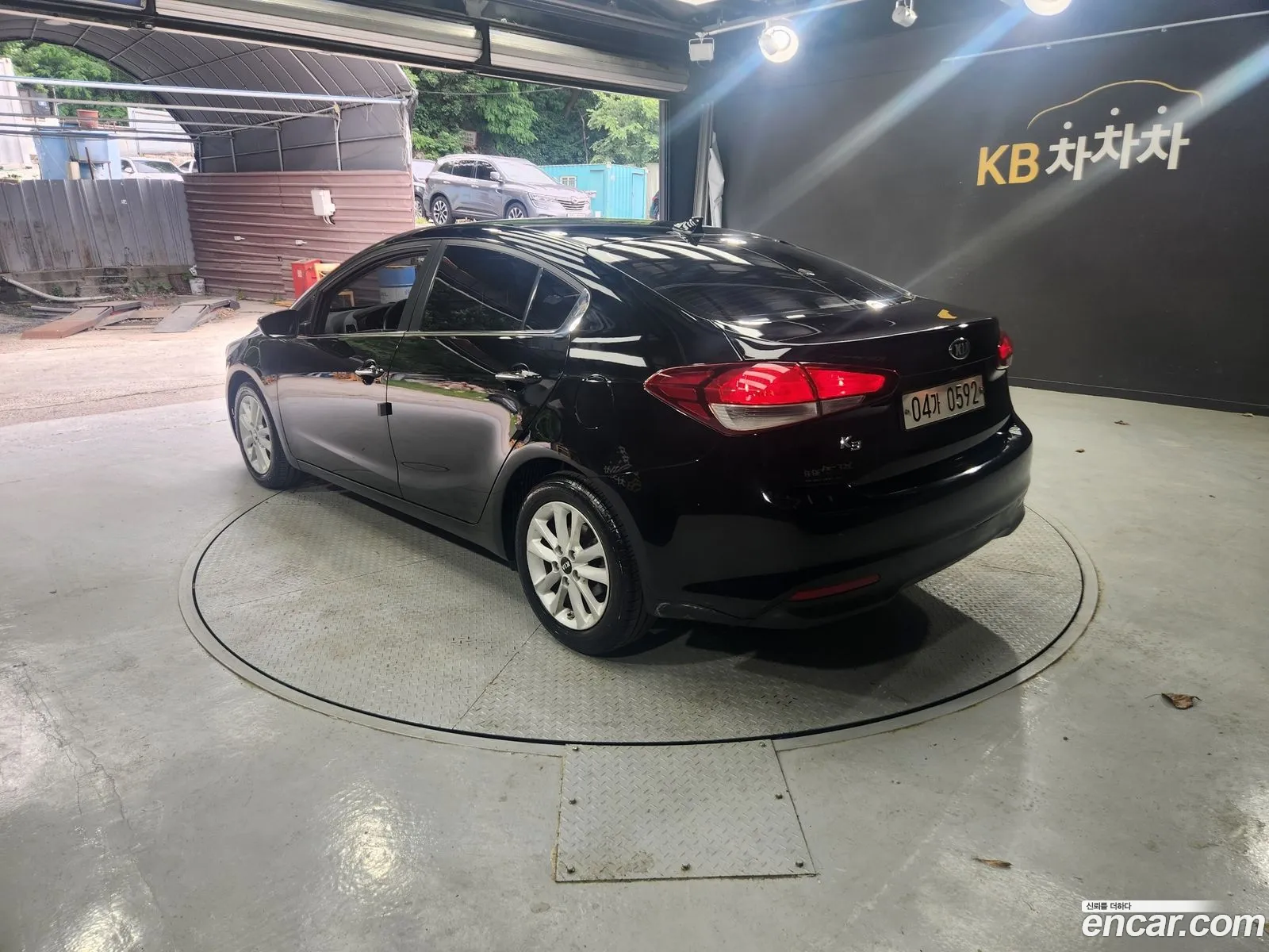 Kia K3 2016 — 2