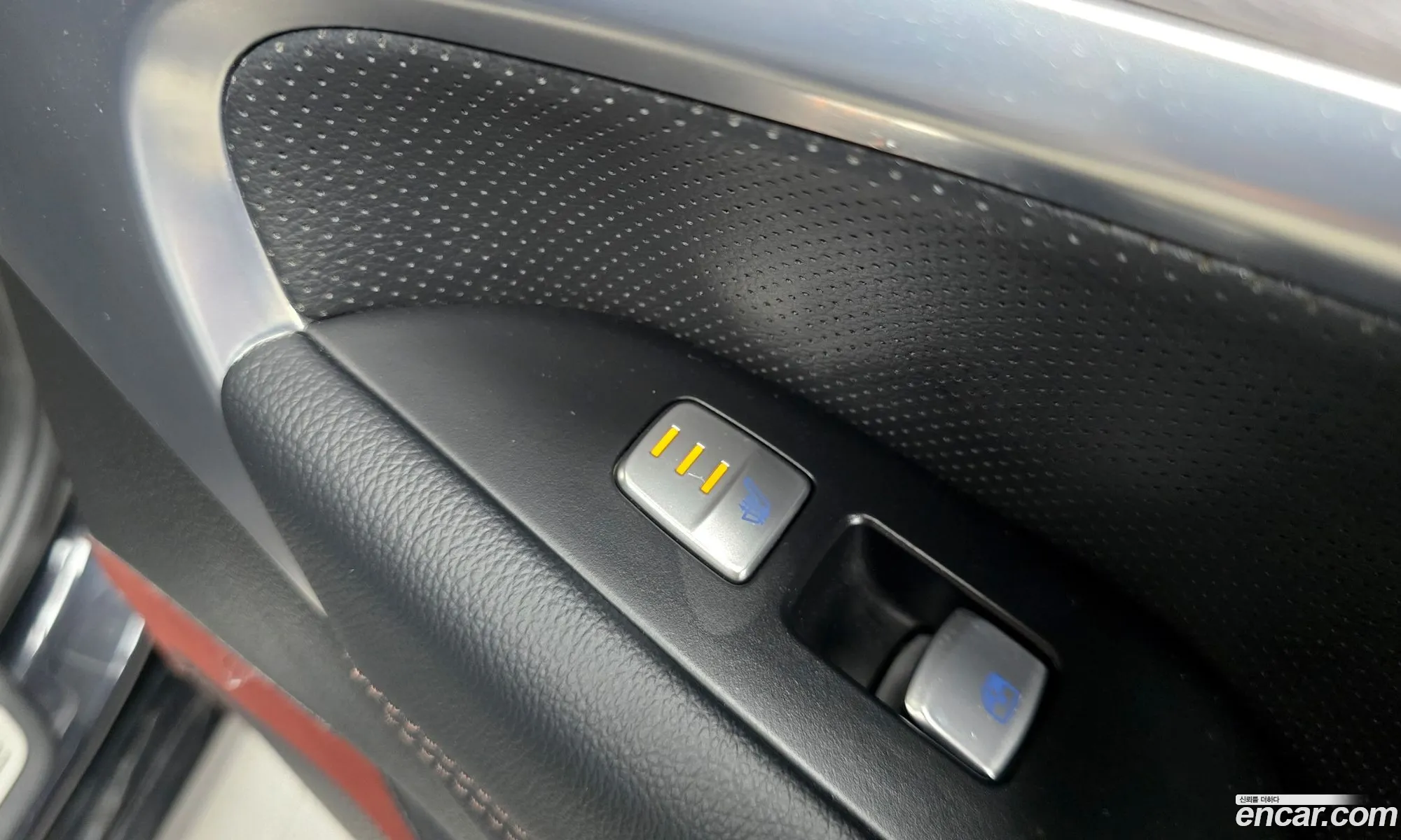 Genesis G70 2020 KMTG341ABLU072115 — 4