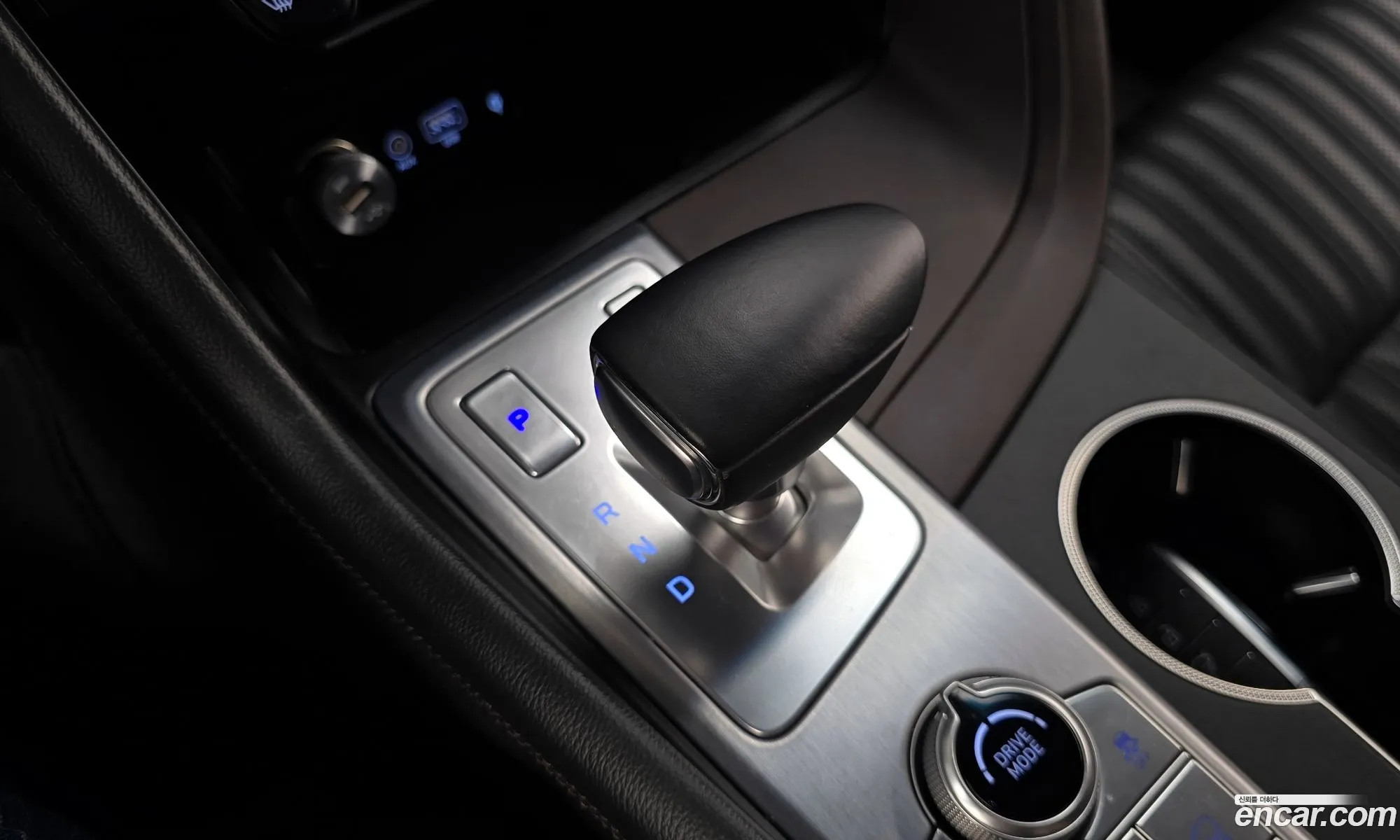 Genesis G70 2020 KMTG341ABLU072115 — 3