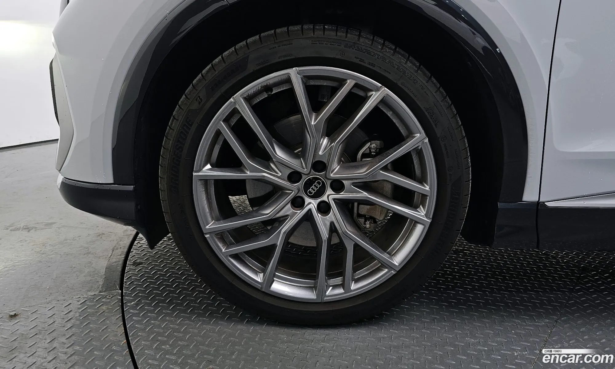 Audi Q4 e-tron 2025 WAUZZZFZ3SP015719 — 11