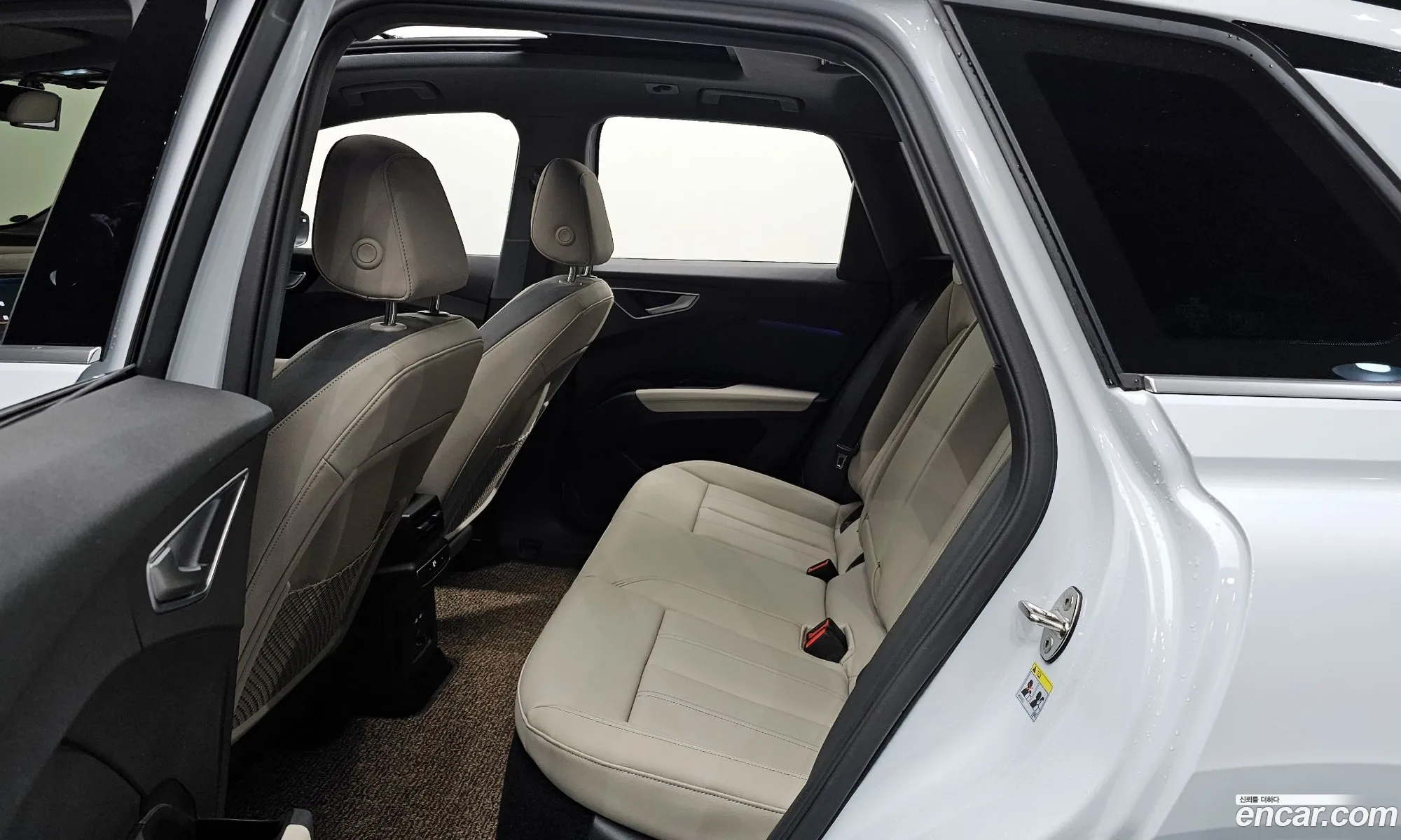 Audi Q4 e-tron 2025 WAUZZZFZ3SP015719 — 6