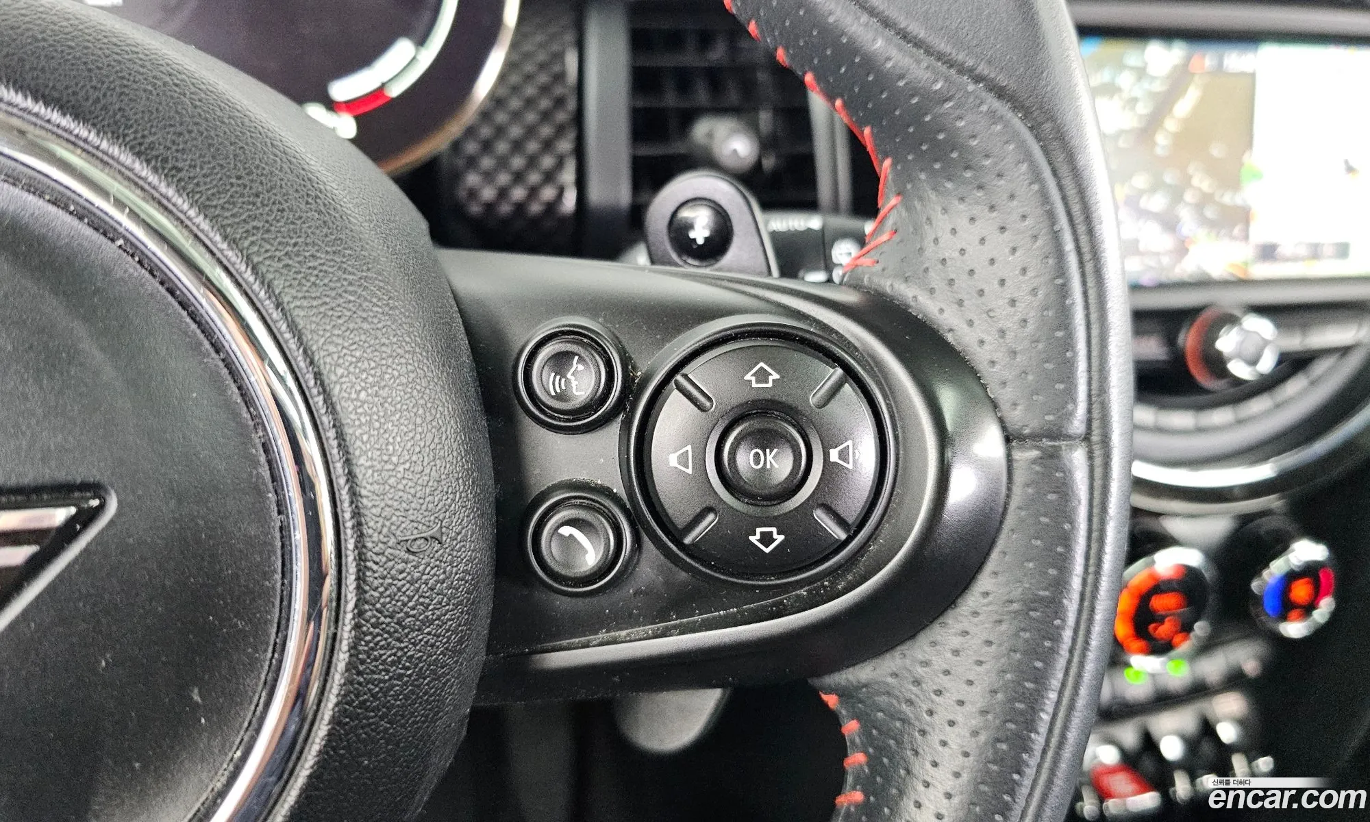 Mini Cooper S 2019 WMWXU3105K2L07624 — 4