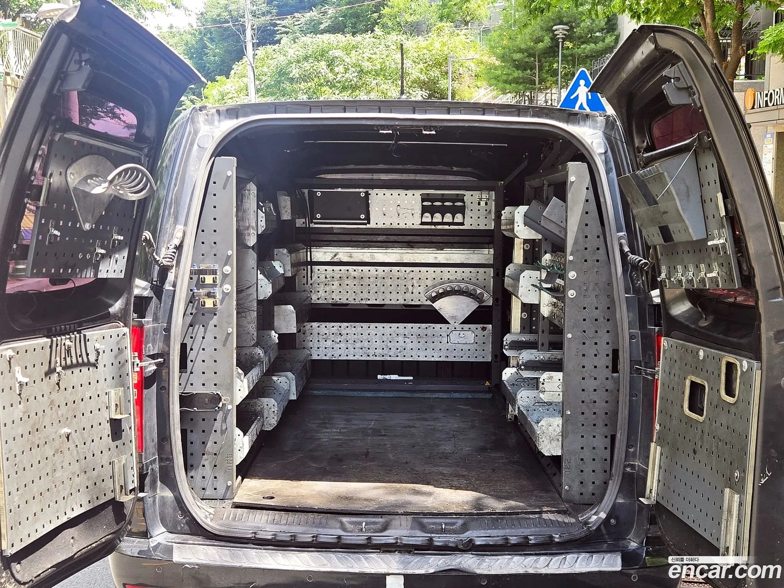 Hyundai Grand Starex 2019 — 16
