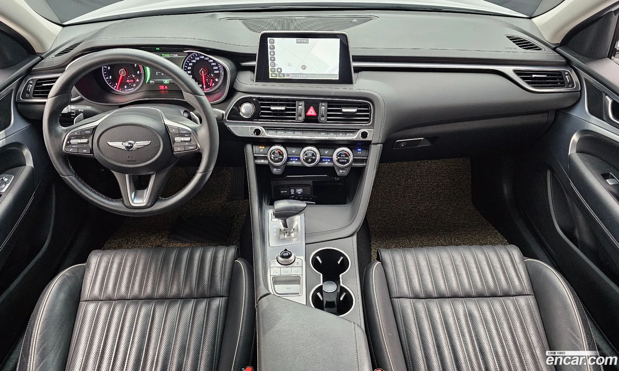 Genesis G70 2019 KMTG341ABKU052239 — 5