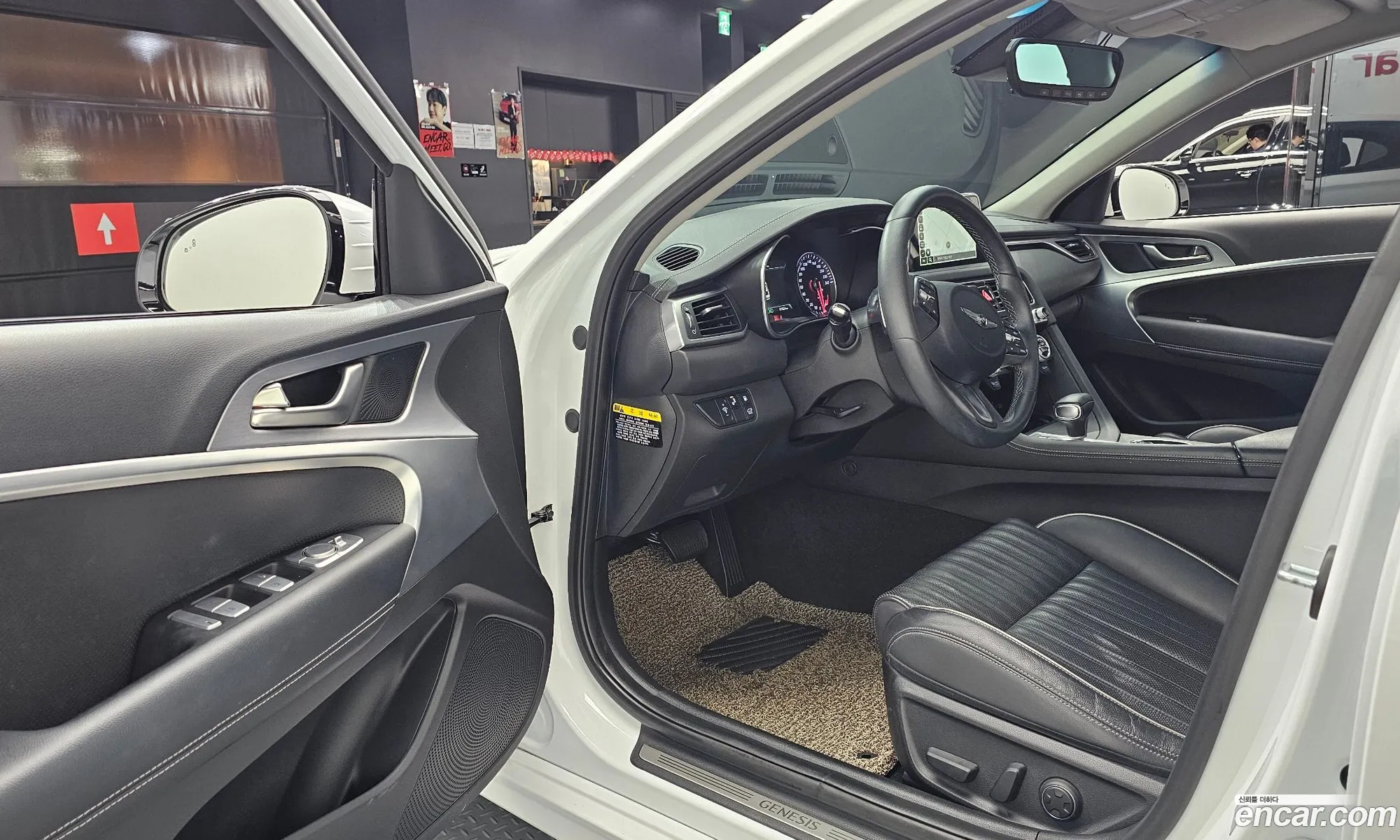 Genesis G70 2019 KMTG341ABKU052239 — 10