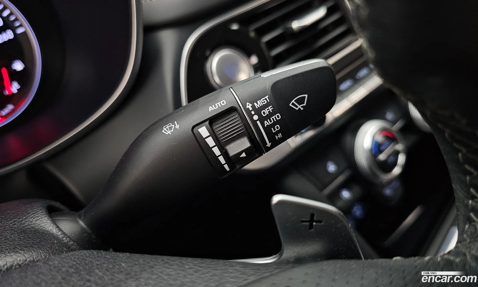 Genesis G70 2019 KMTG341ABKU052239 — 17