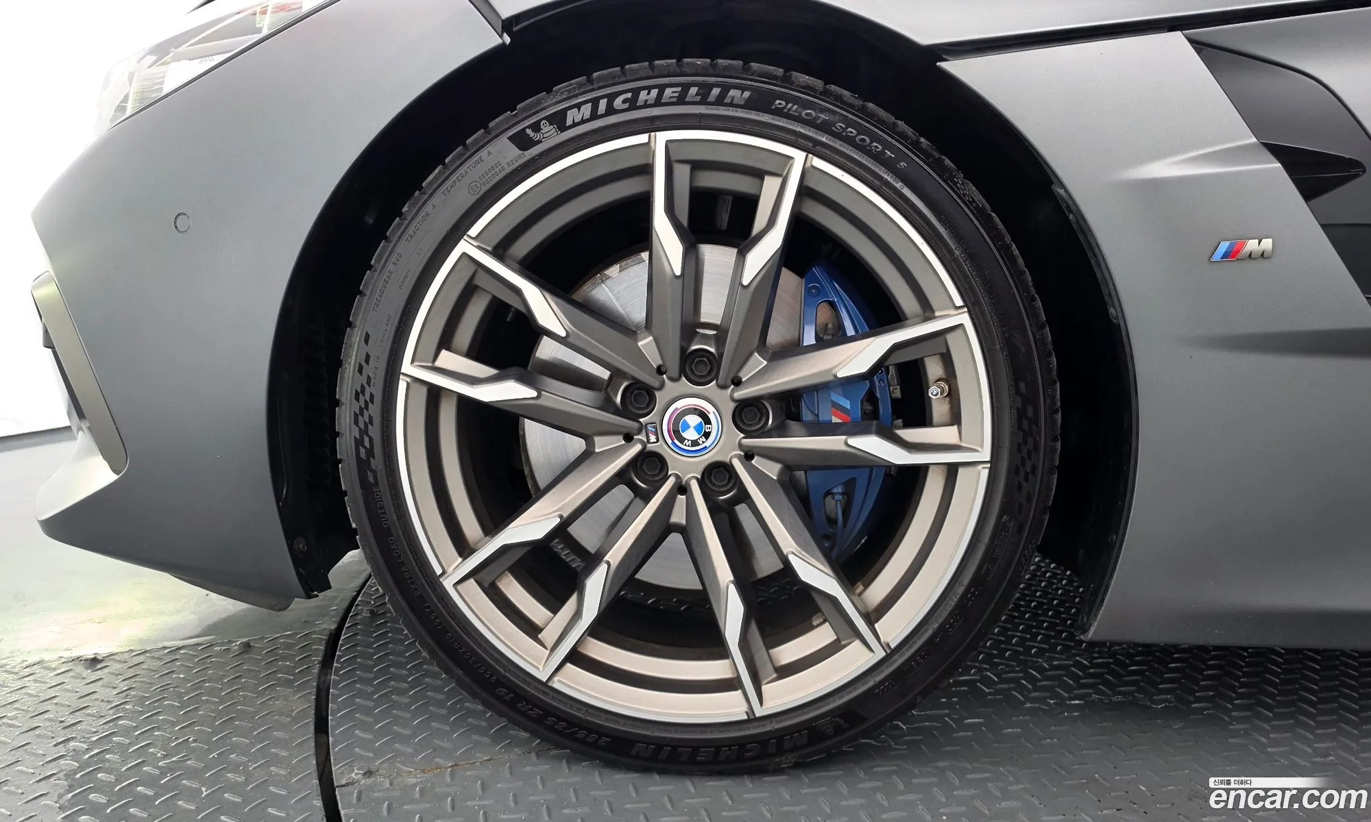 BMW Z4 2021 — 13