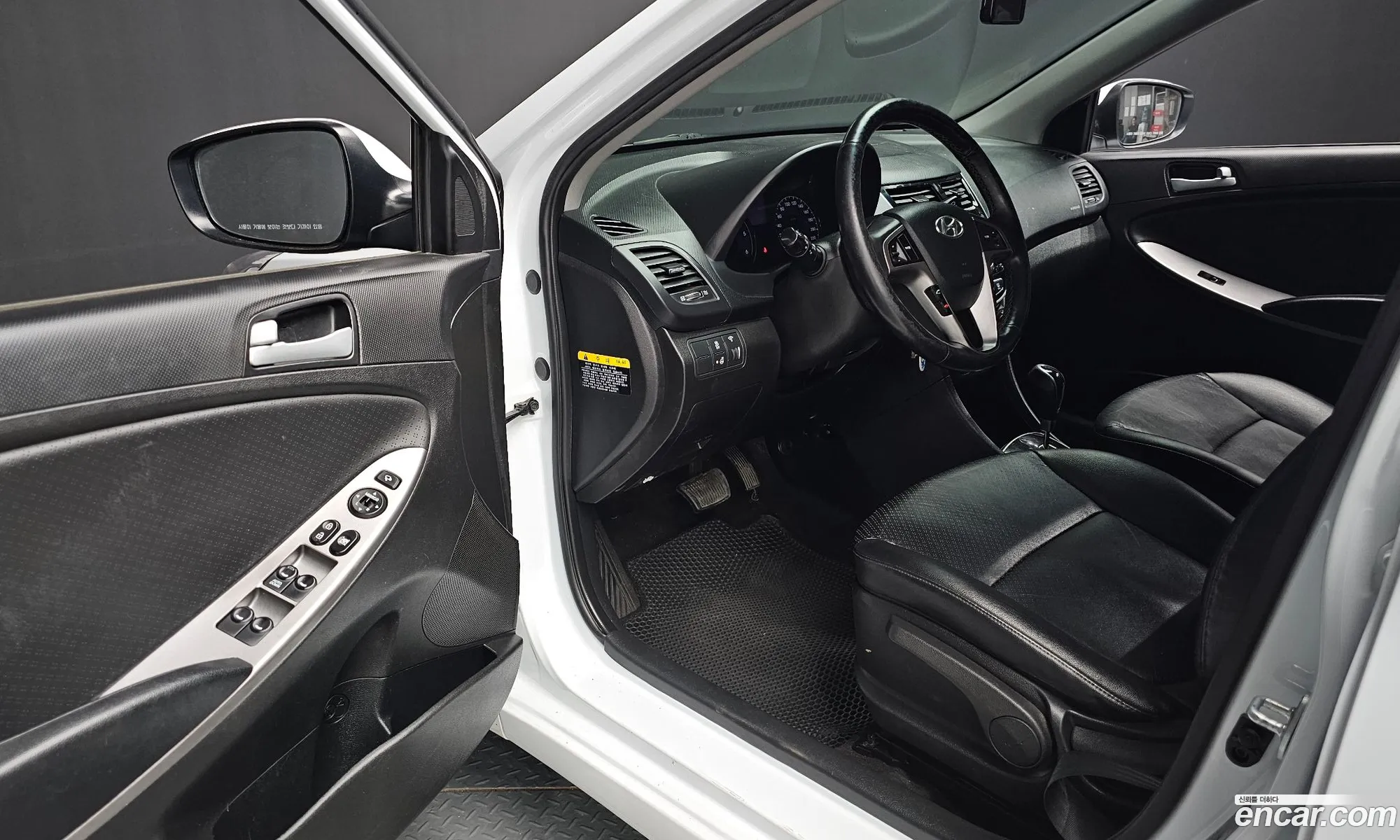 Hyundai Accent 2017 KMHCT41UGHU292529 — 18
