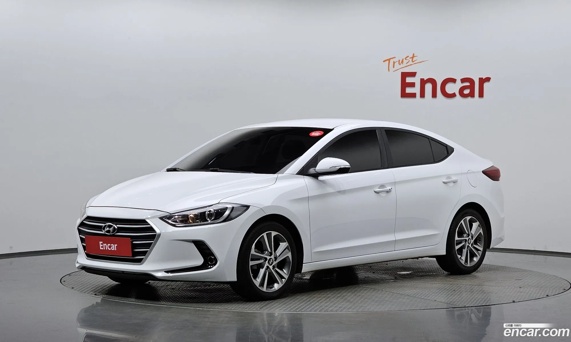 Hyundai Elantra AD 2018 — 30