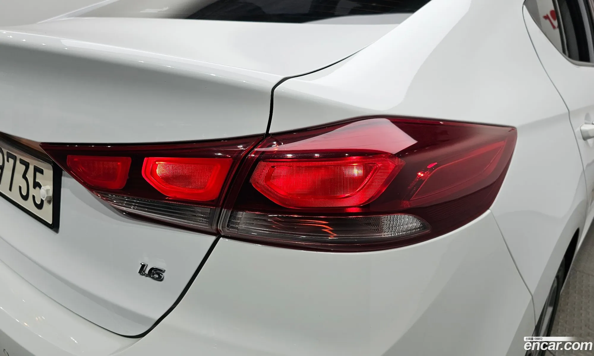 Hyundai Elantra AD 2018 — 24