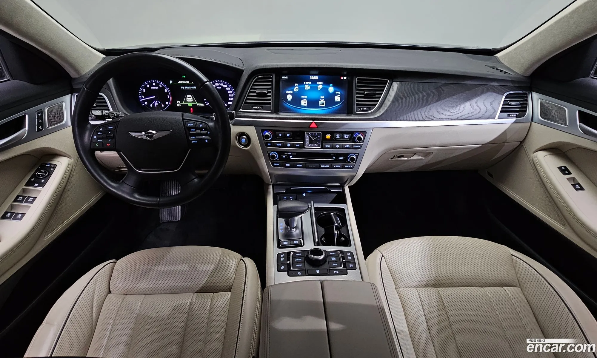 Genesis G80 2016 KMHGR41EDHU195766 — 35