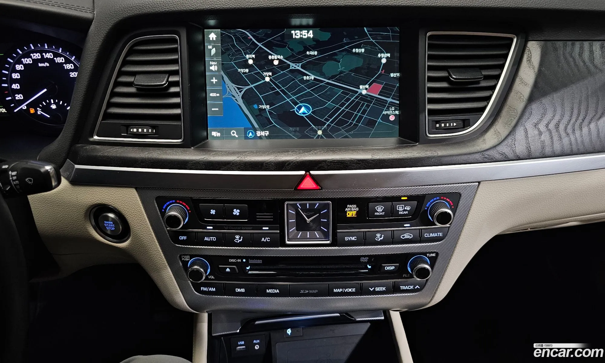 Genesis G80 2016 KMHGR41EDHU195766 — 15