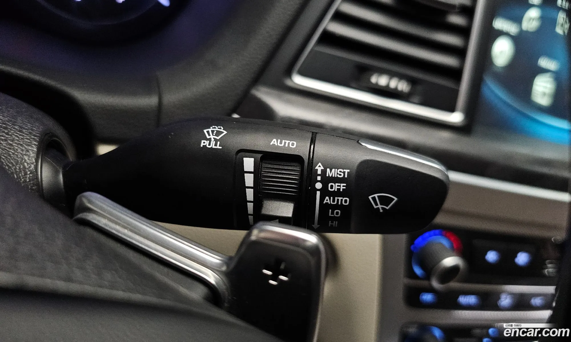 Genesis G80 2016 KMHGR41EDHU195766 — 30