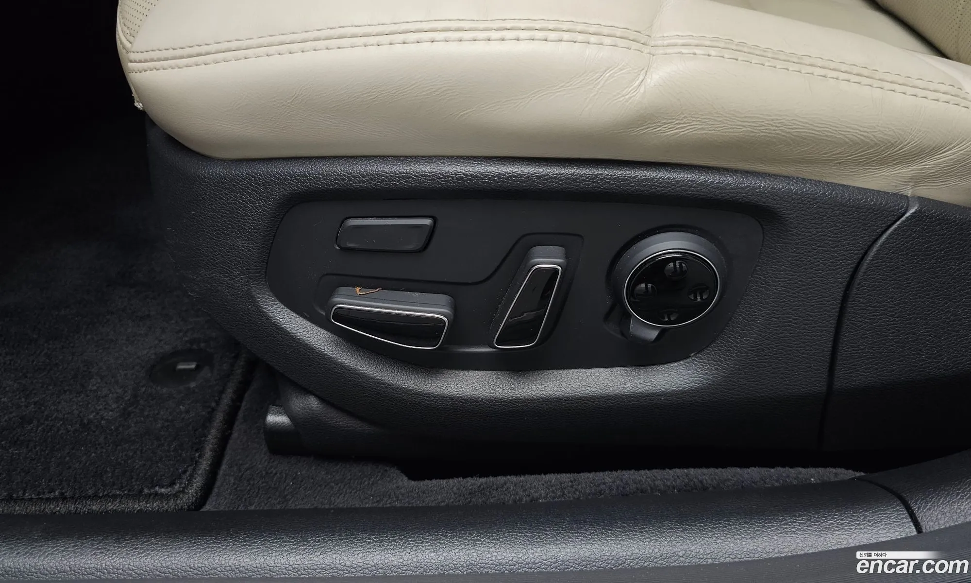 Genesis G80 2016 KMHGR41EDHU195766 — 13