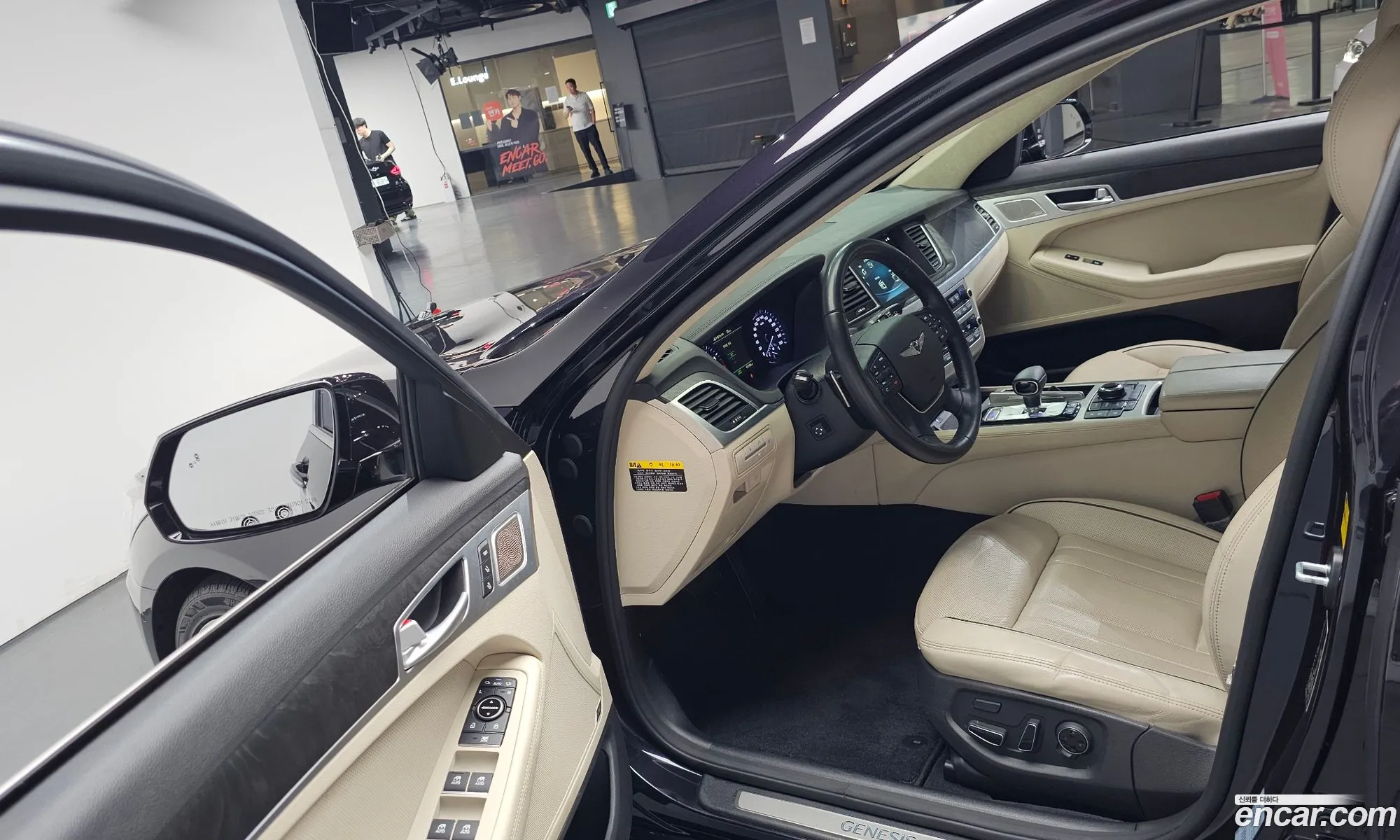 Genesis G80 2016 KMHGR41EDHU195766 — 31