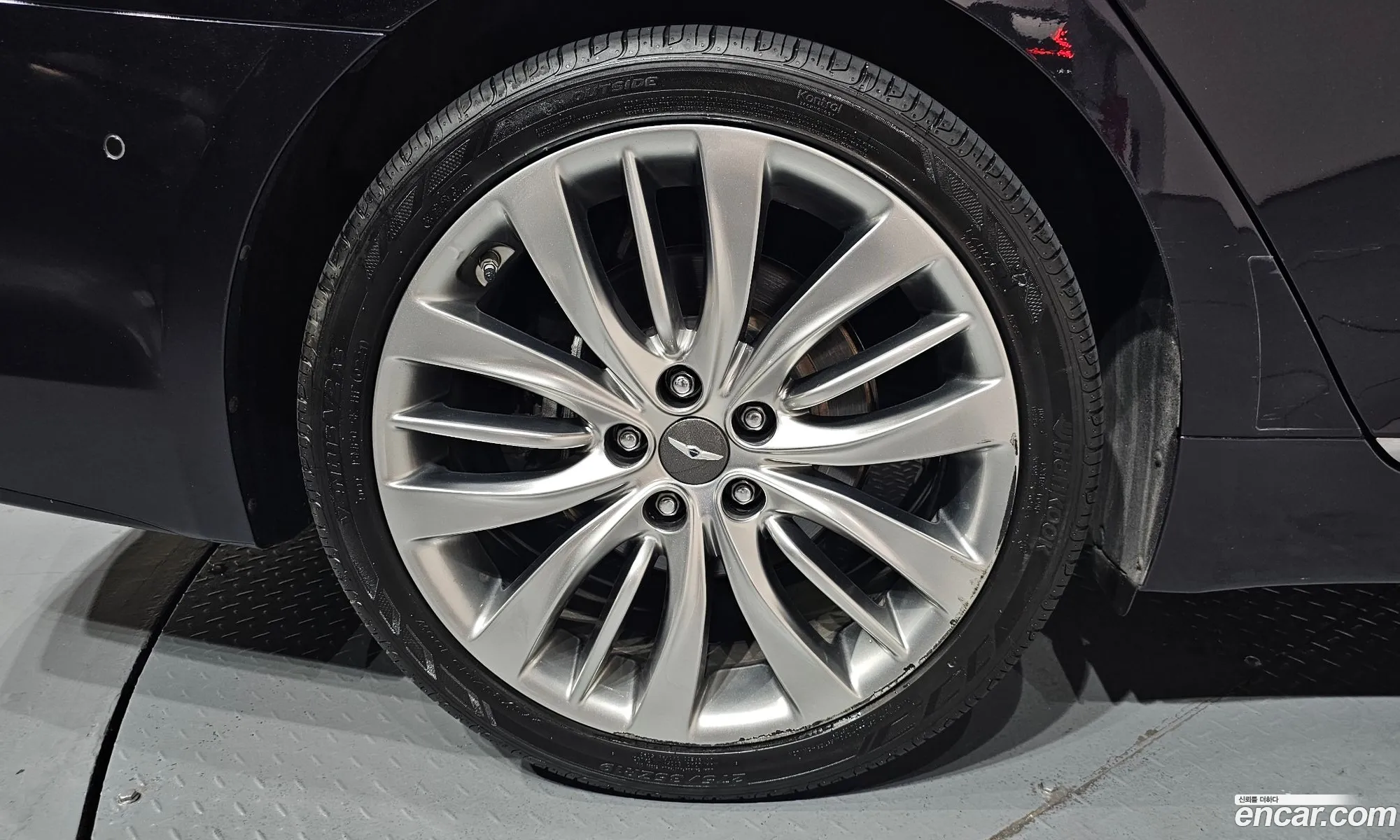 Genesis G80 2016 KMHGR41EDHU195766 — 25
