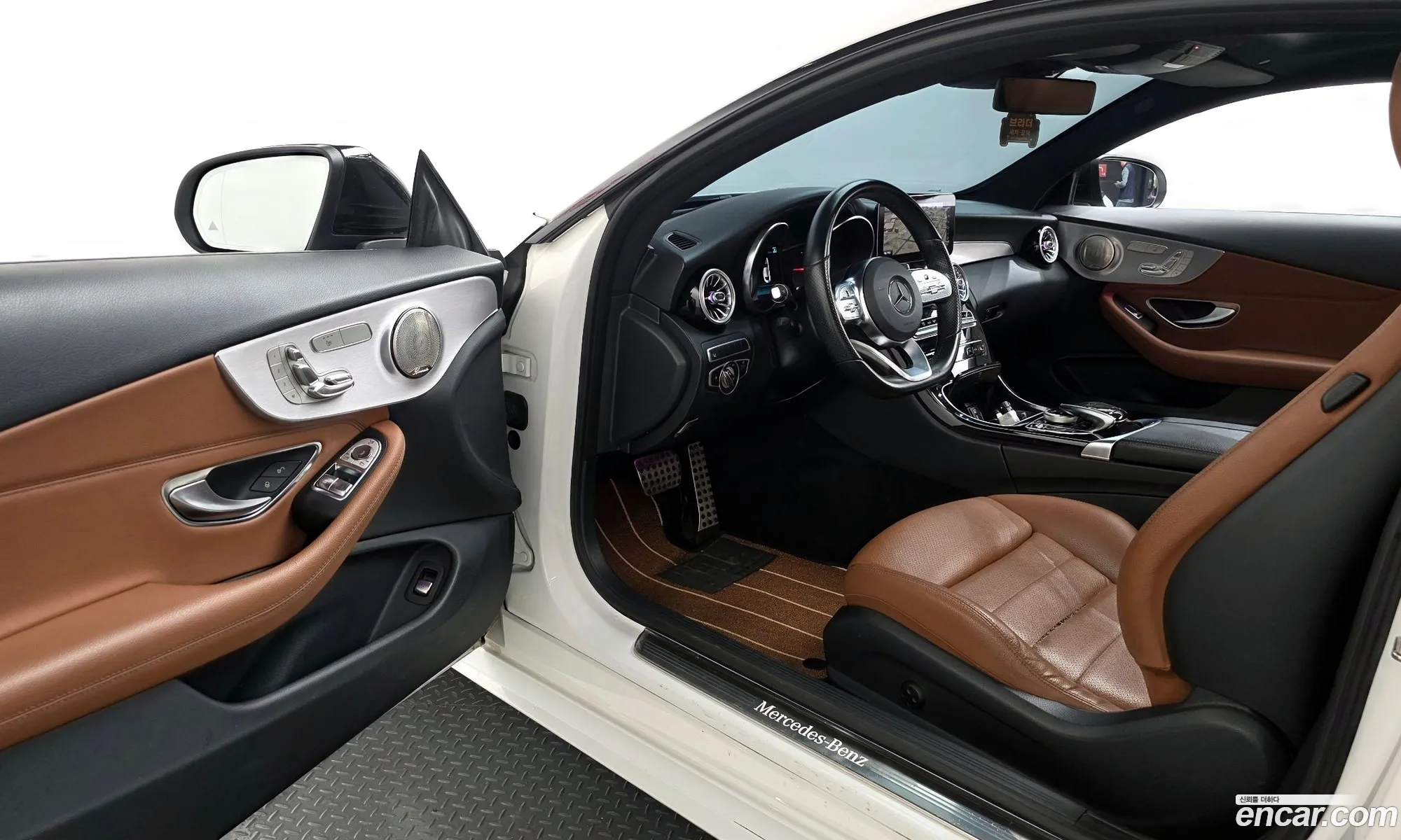 Mercedes-Benz C-Class W205 2019 — 14