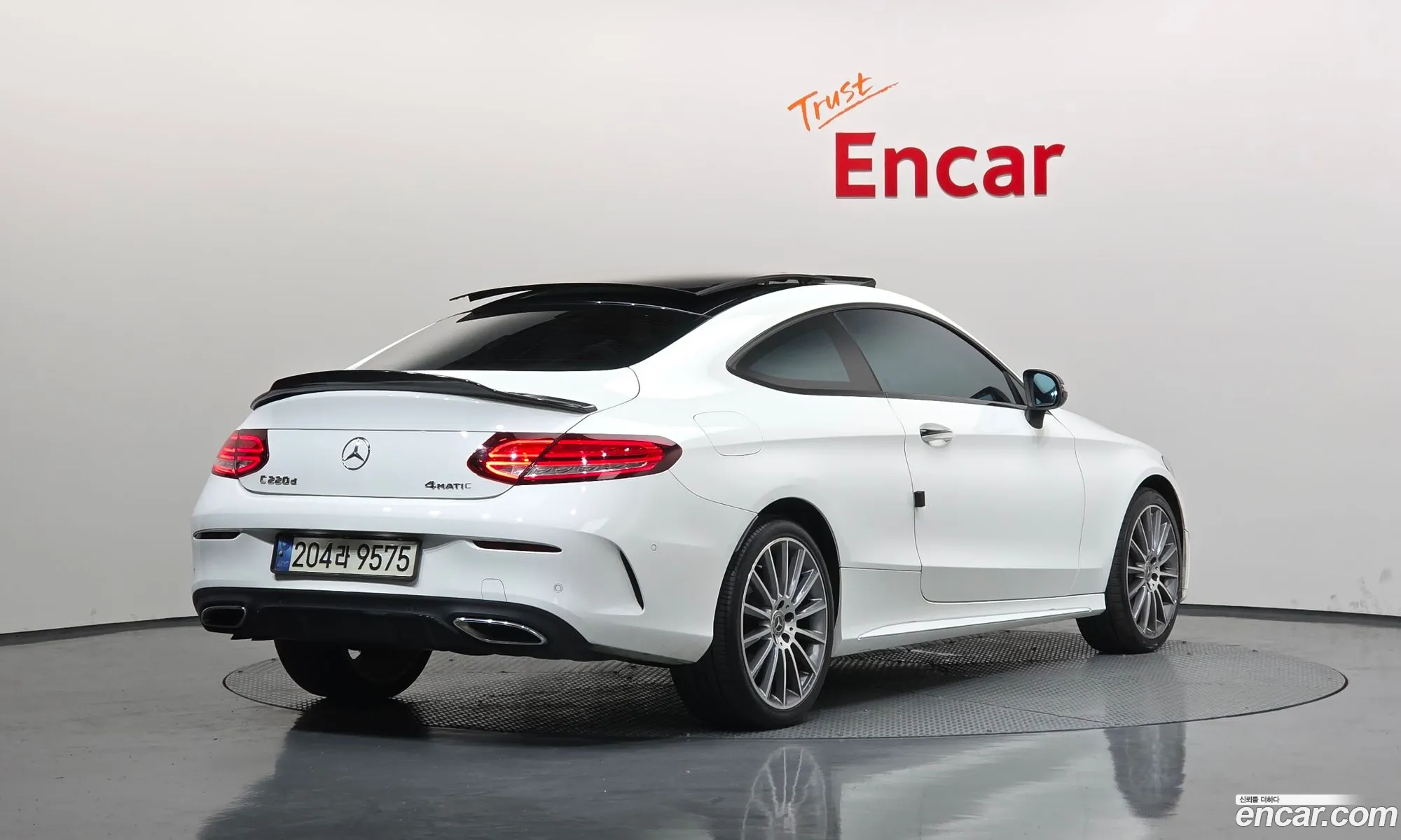 Mercedes-Benz C-Class W205 2019 — 12