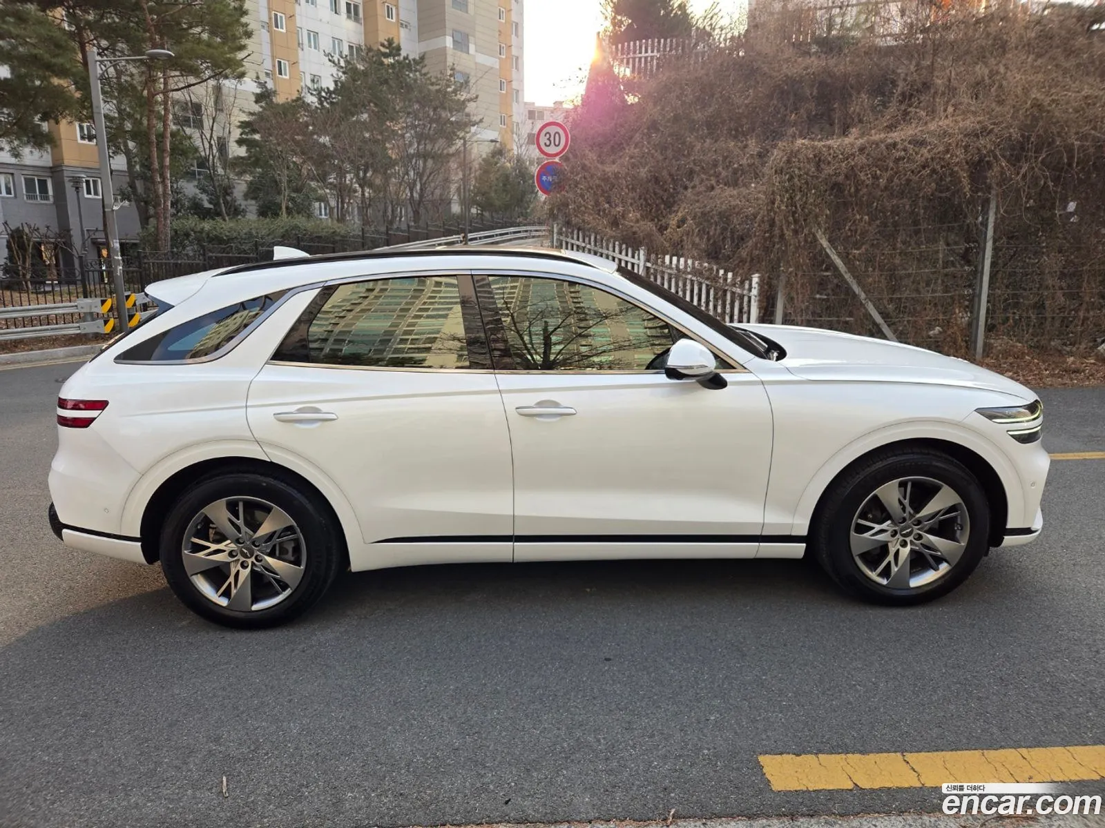 Genesis GV70 2022 — 8