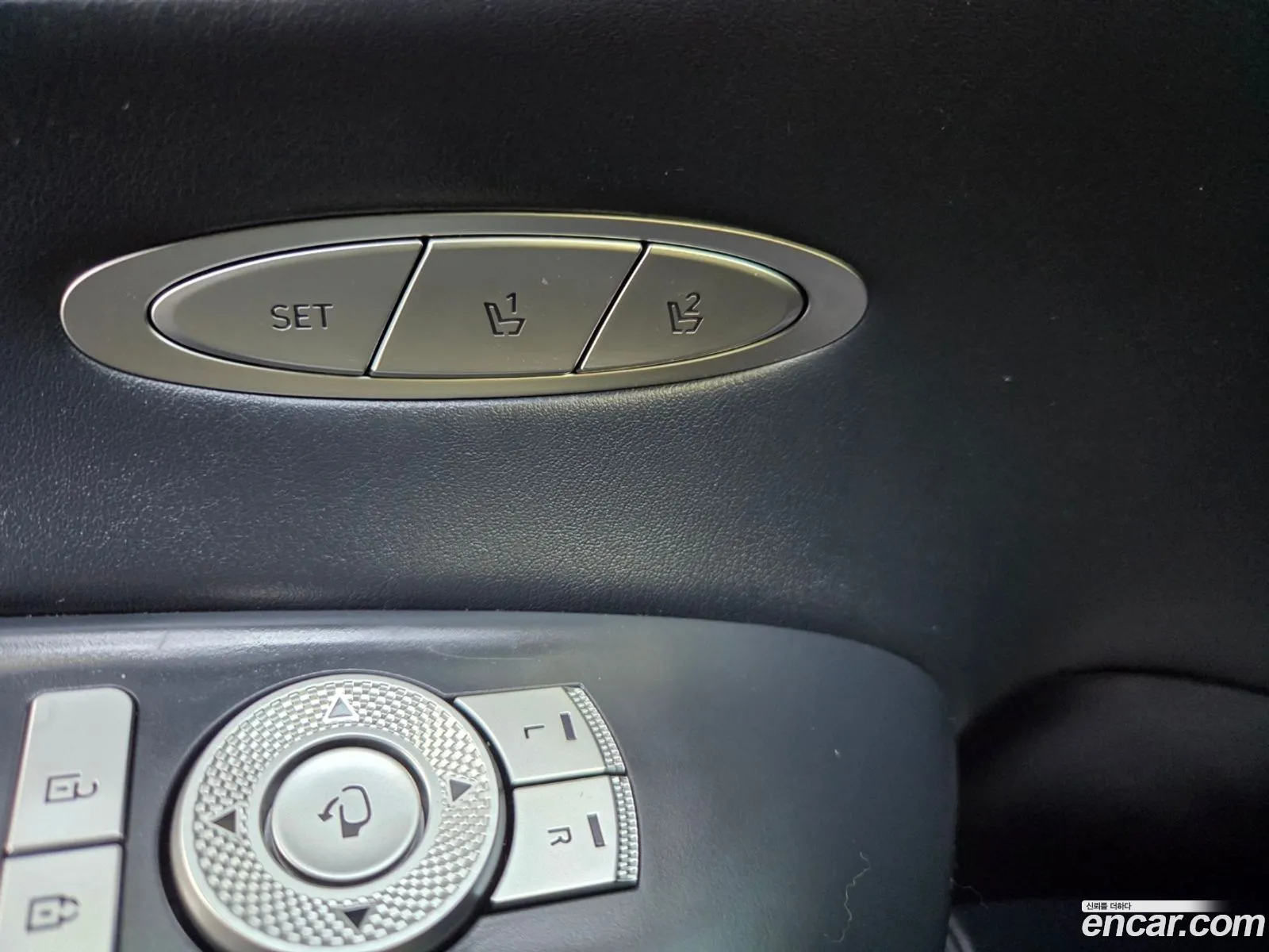 Genesis GV70 2022 — 17
