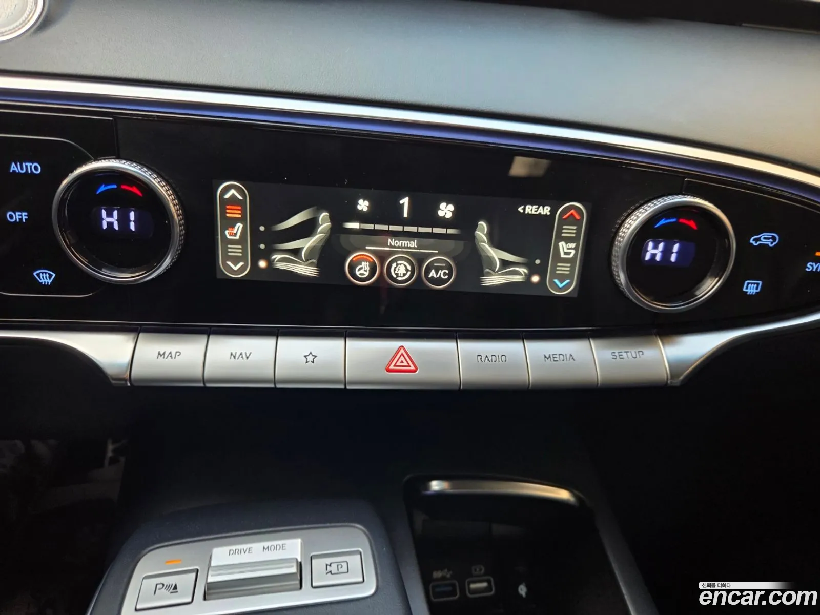 Genesis GV70 2022 — 3
