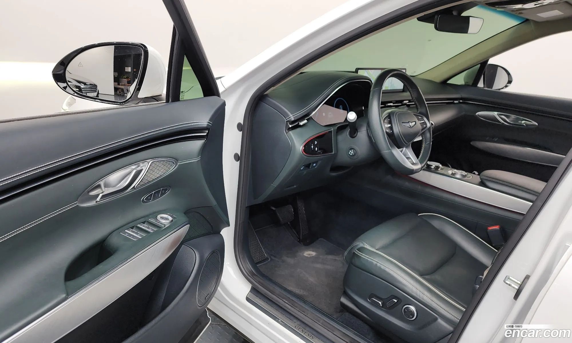 Genesis Electrified GV70 2022 — 22