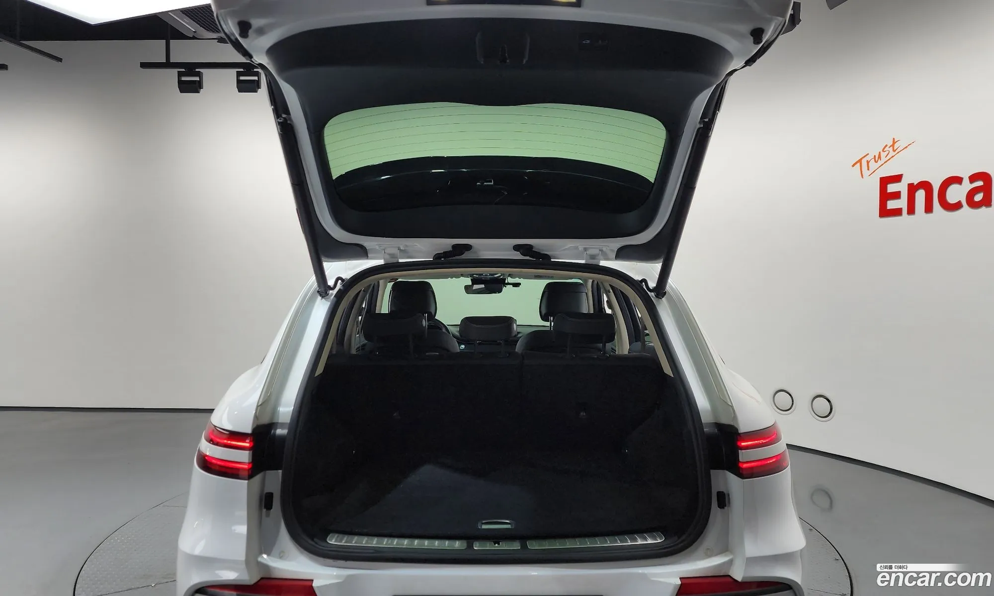 Genesis Electrified GV70 2022 — 31