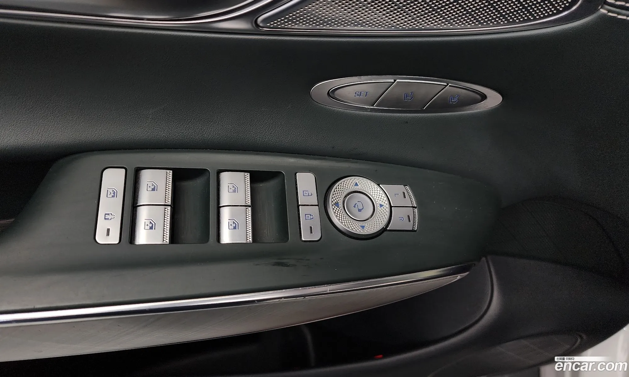 Genesis Electrified GV70 2022 — 18