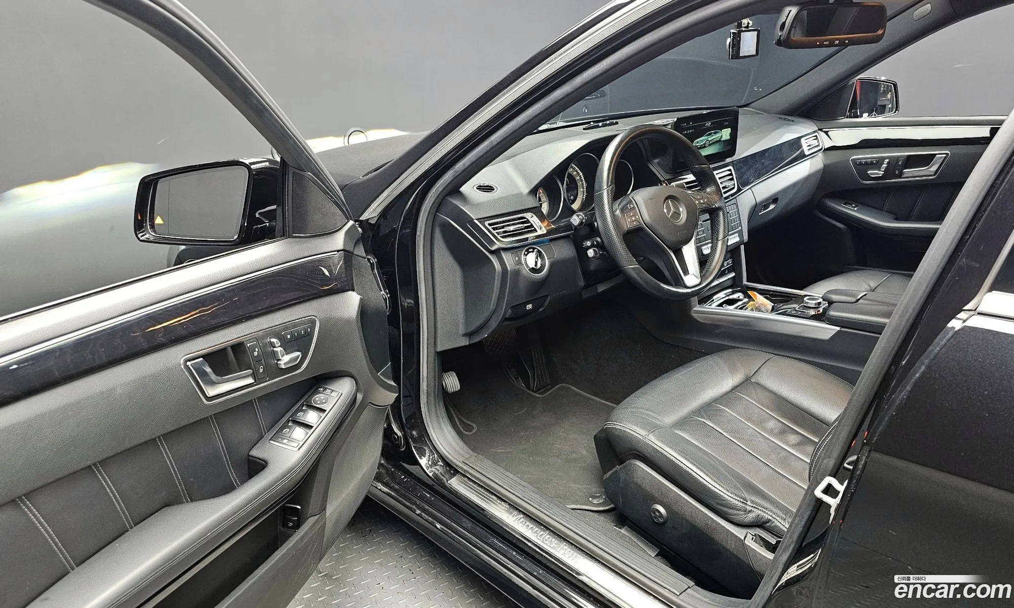 Mercedes-Benz E-Class W212 2016 — 2