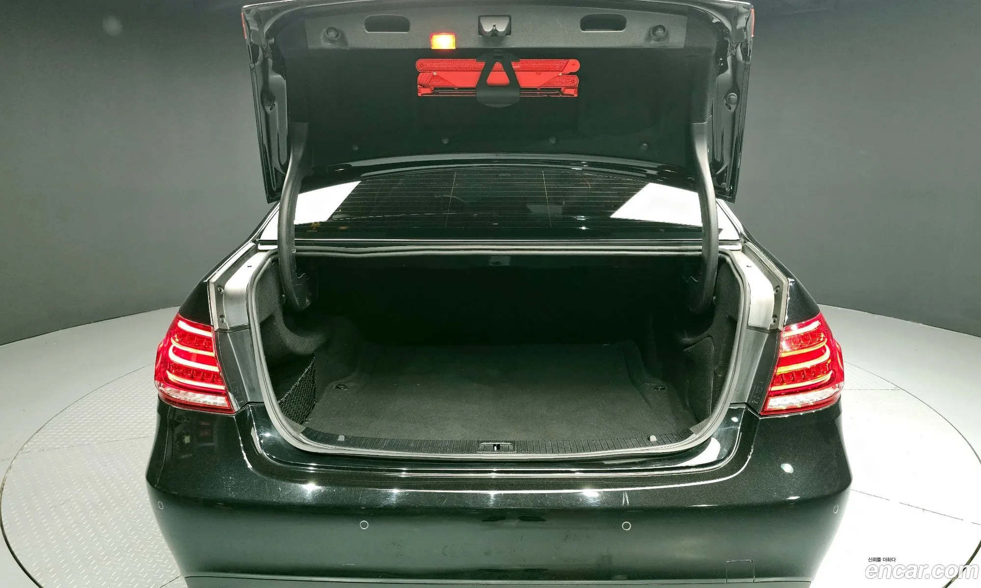 Mercedes-Benz E-Class W212 2016 — 11