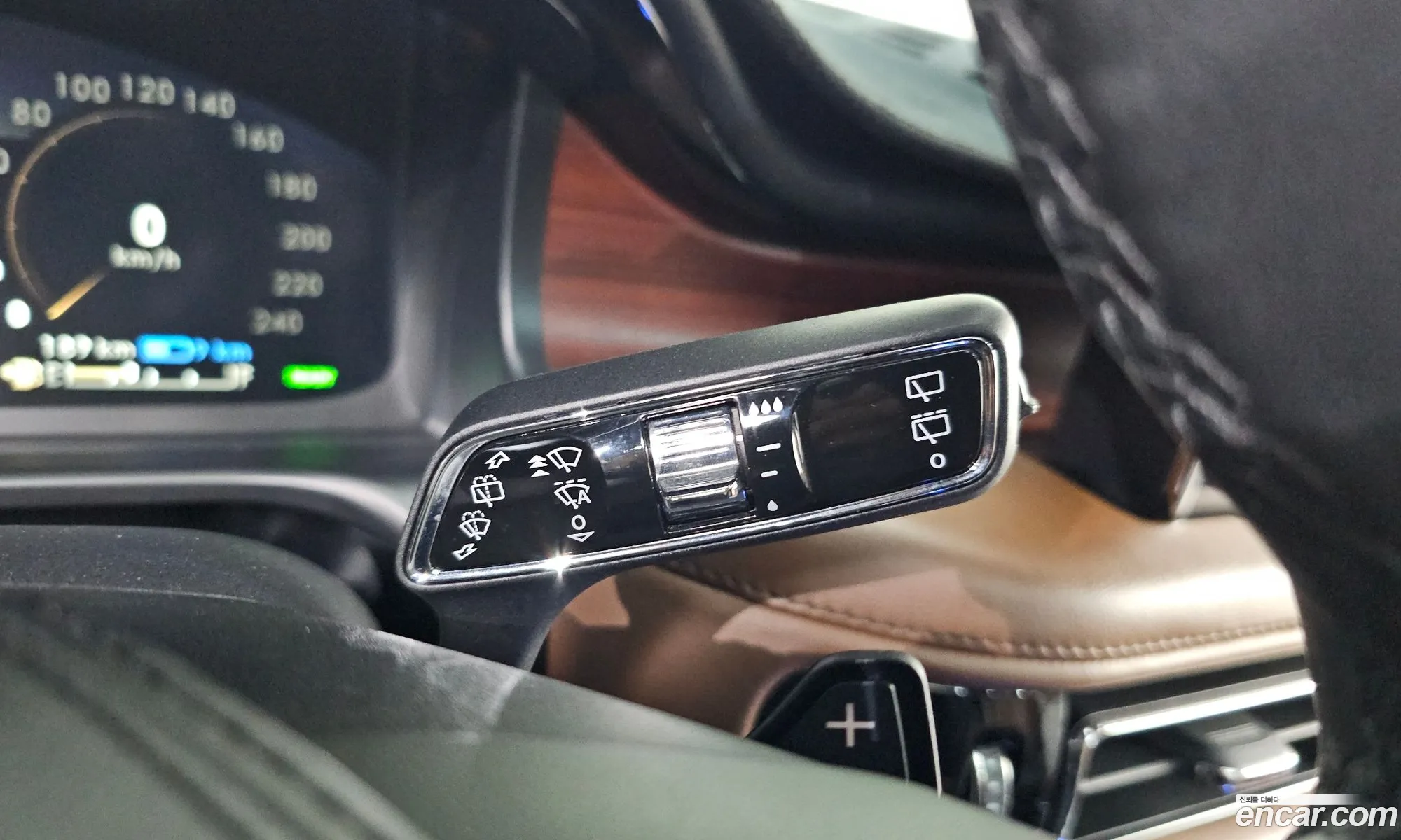 Lincoln Aviator 2021 5LMYJ8XY7MNL01537 — 27