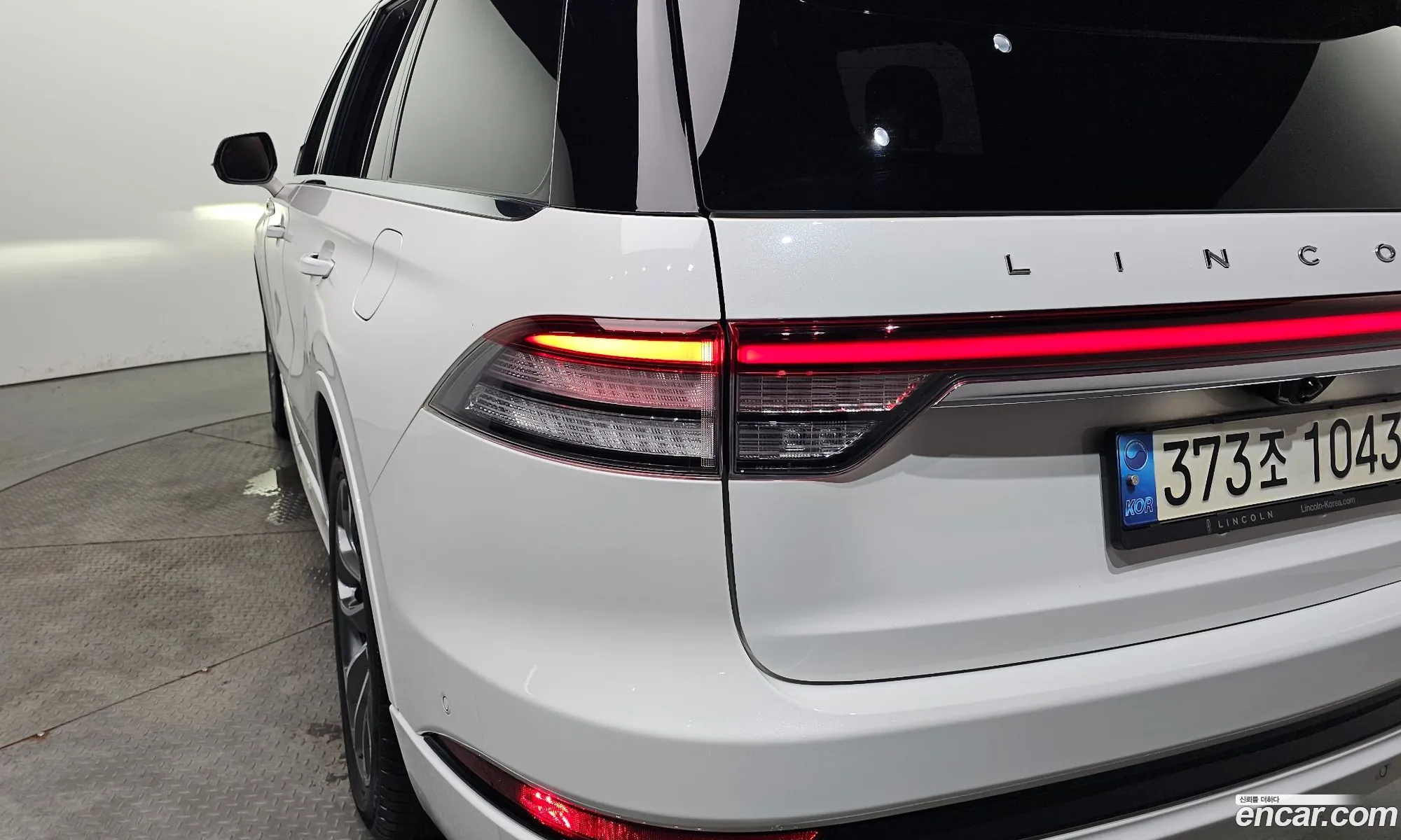 Lincoln Aviator 2021 5LMYJ8XY7MNL01537 — 31