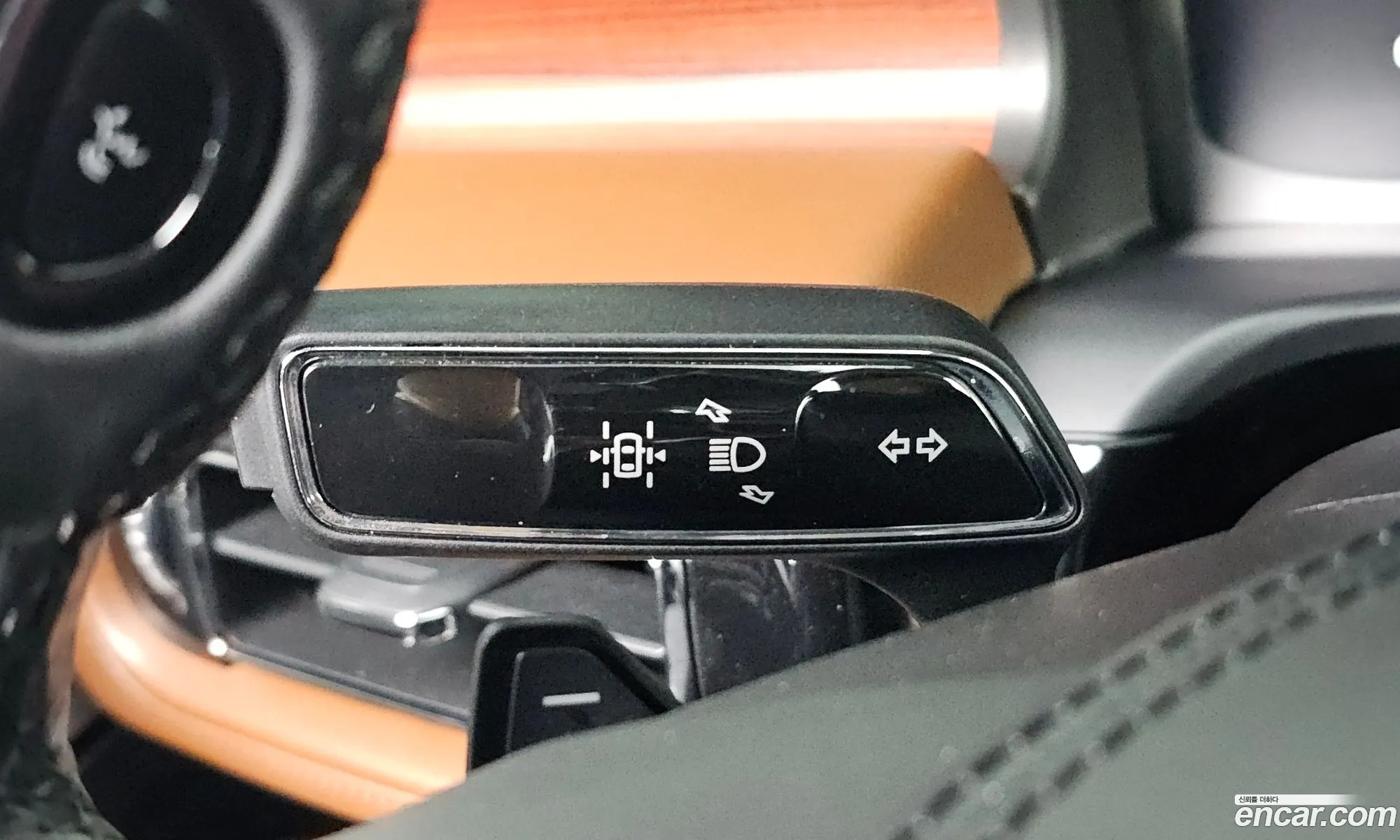 Lincoln Aviator 2021 5LMYJ8XY7MNL01537 — 33