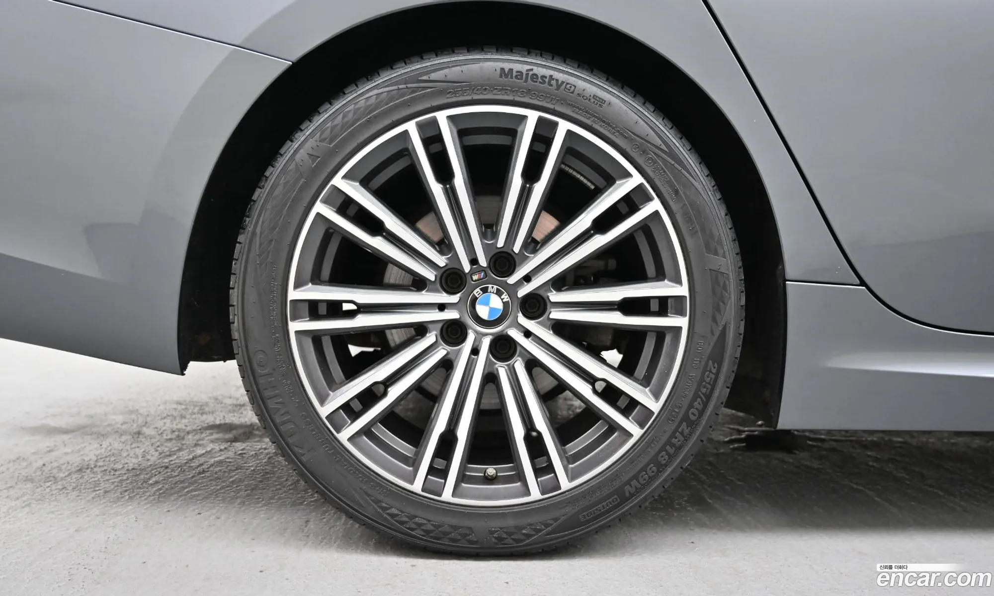 BMW 3 Series 2021 — 11