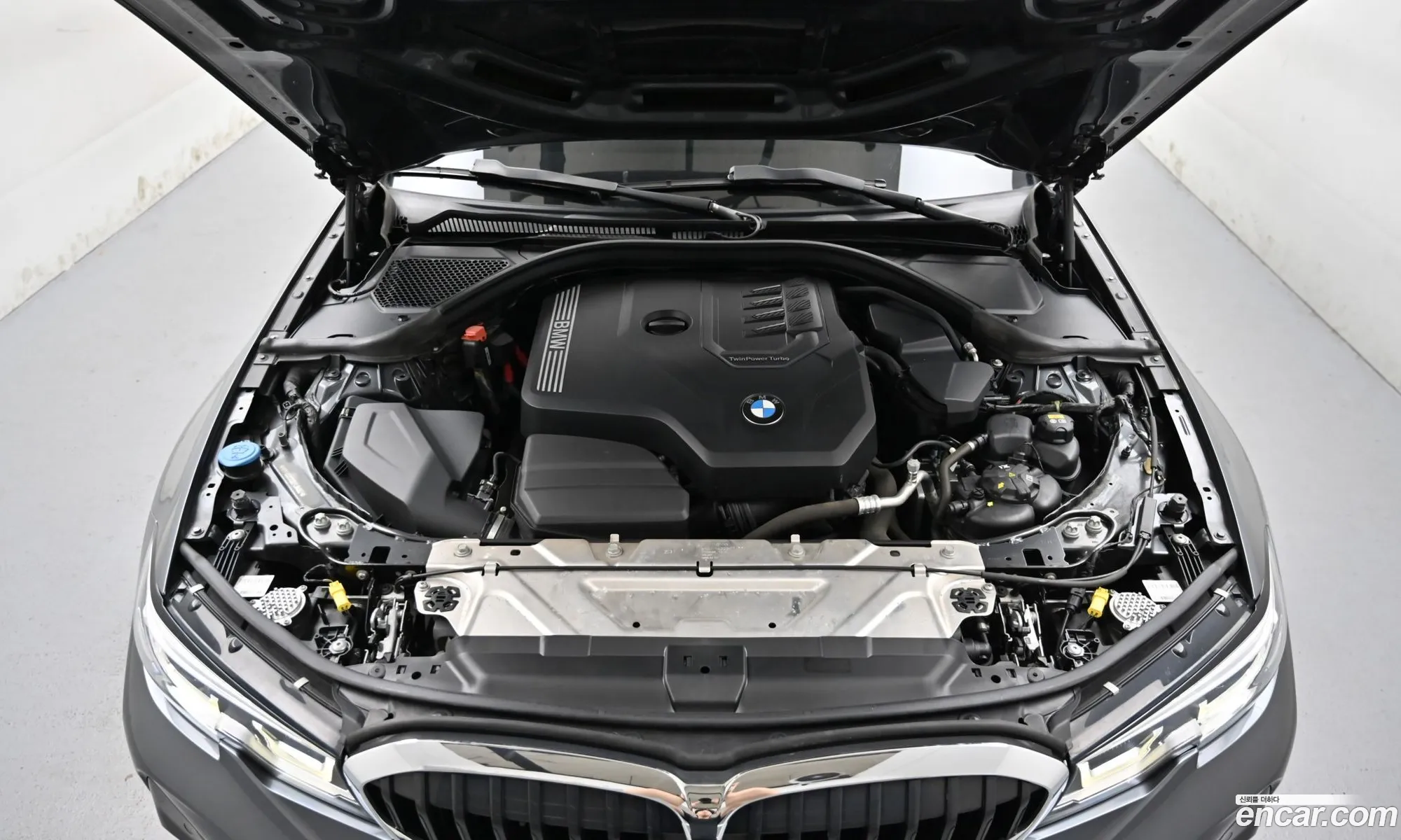 BMW 3 Series 2021 — 17