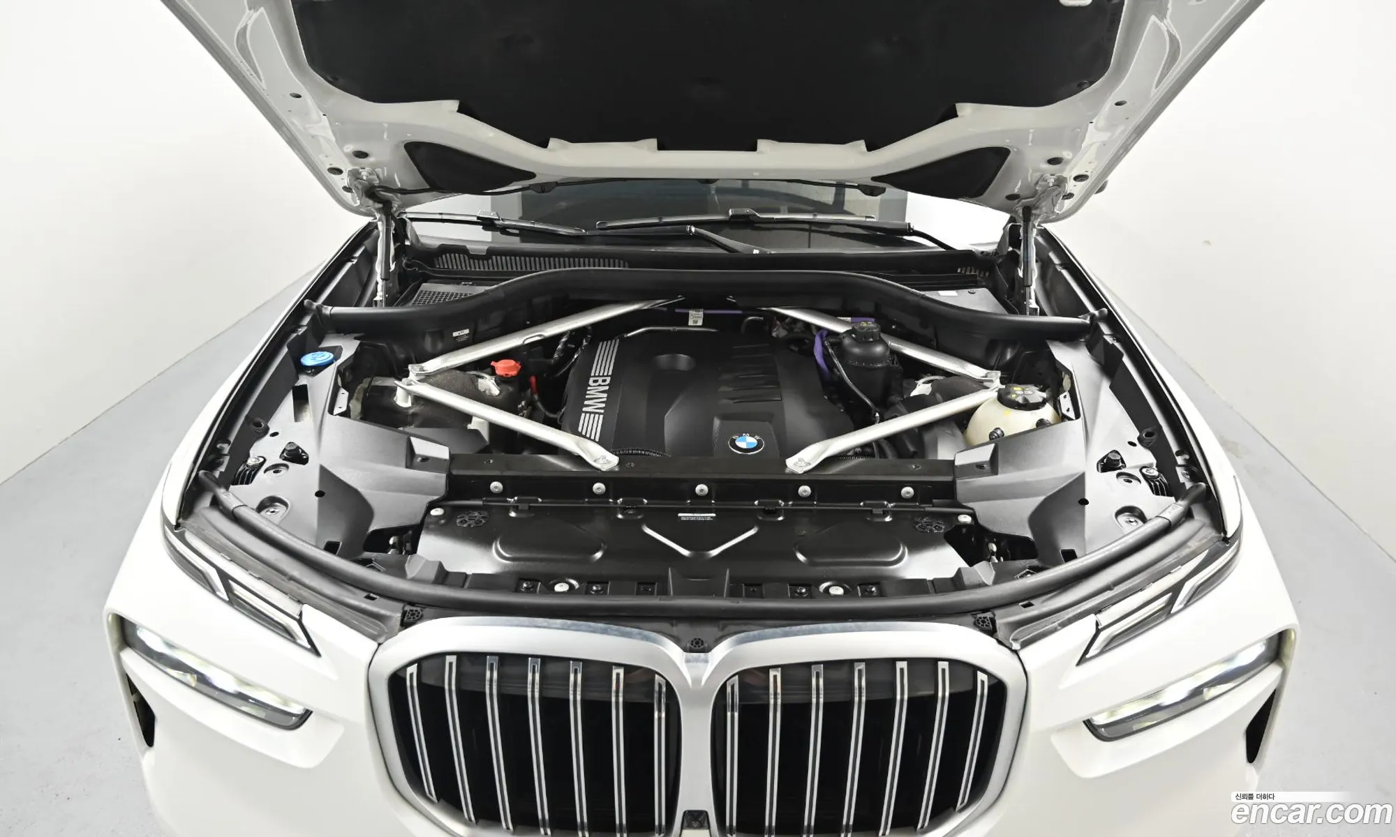 BMW X7 2023 — 10