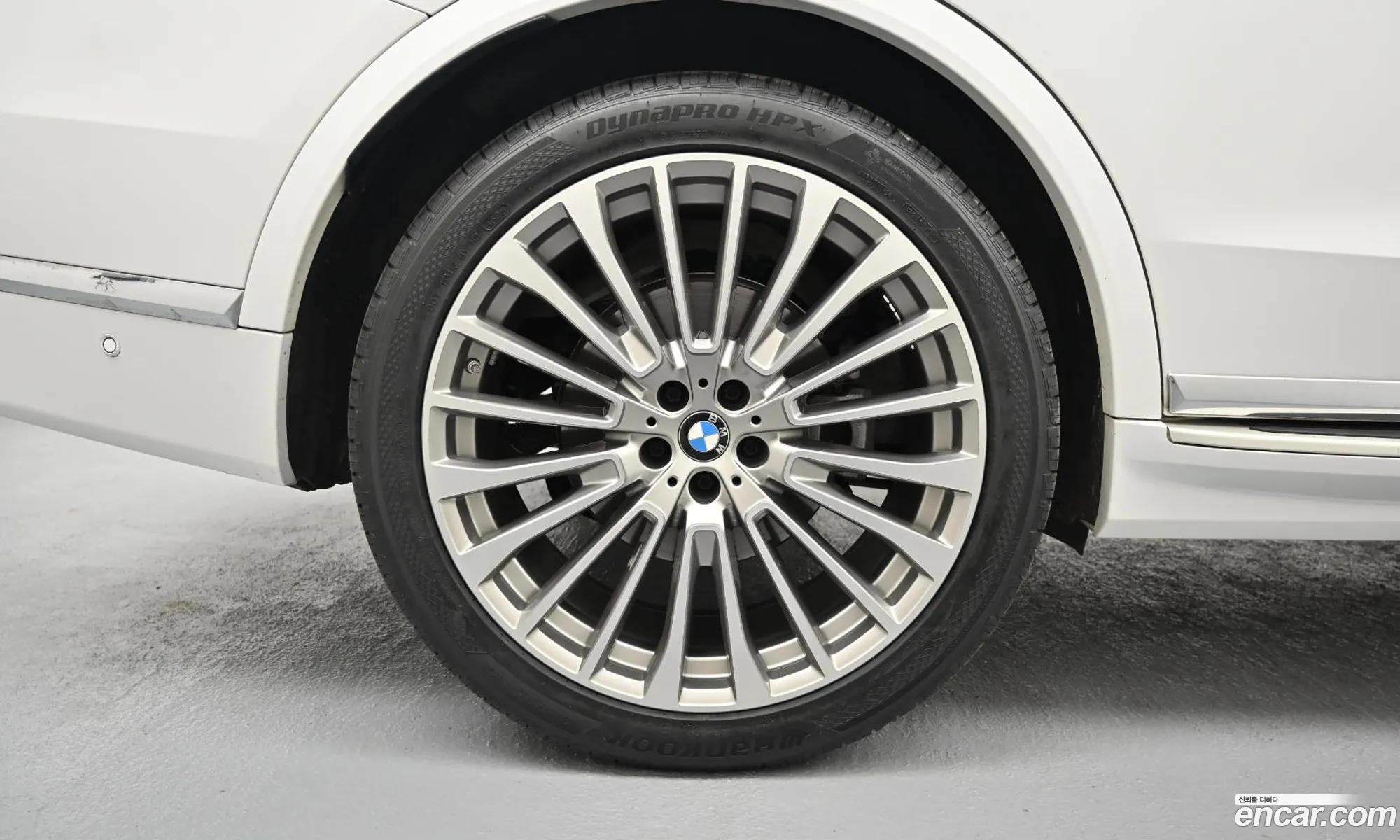 BMW X7 2023 — 2