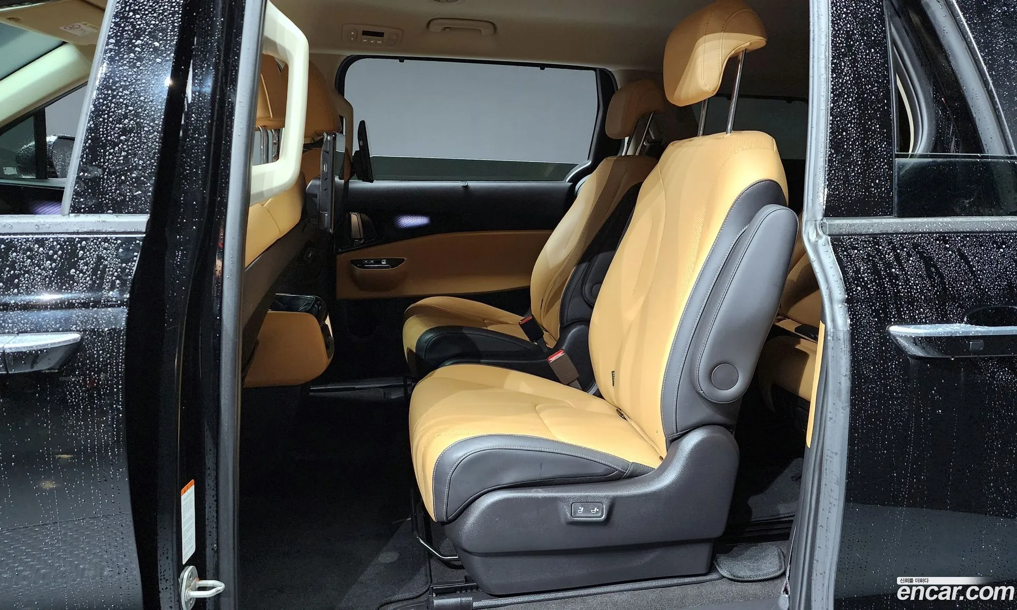 Kia Carnival 2021 KNANE81BBNS146591 — 35