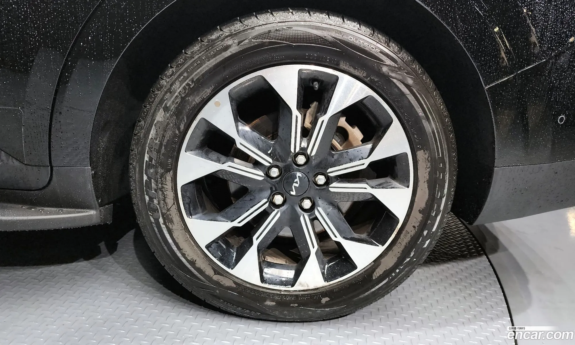 Kia Carnival 2021 KNANE81BBNS146591 — 6