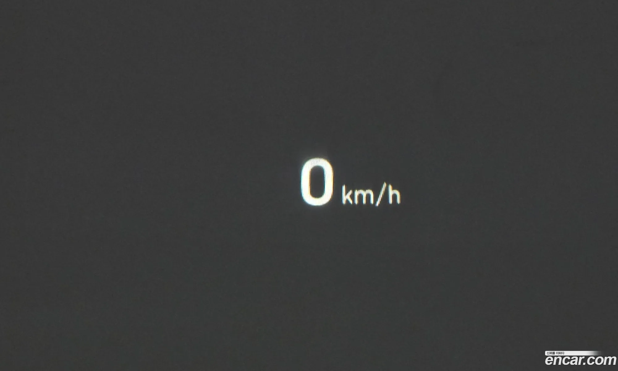 Genesis EQ900 2015 — 35