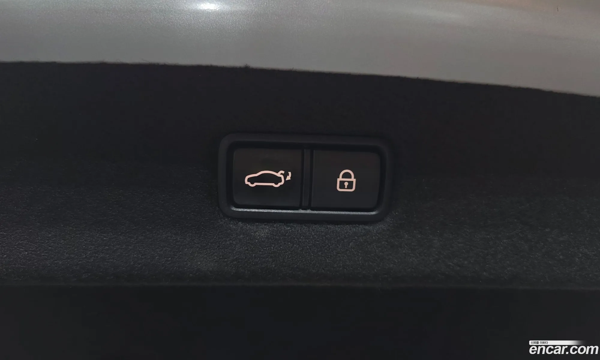 Genesis EQ900 2015 — 30